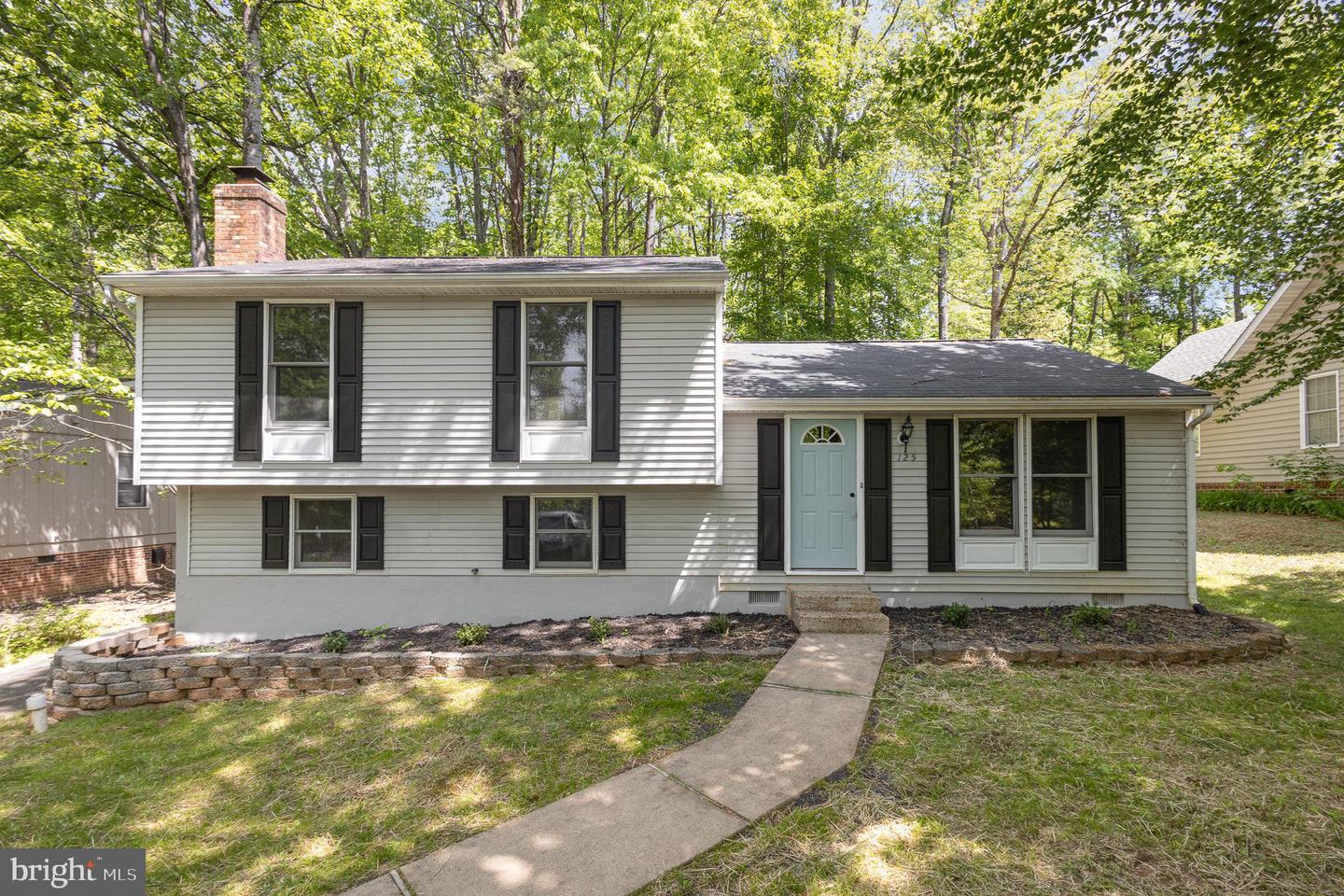 125 CUMBERLAND CIR, LOCUST GROVE, Virginia 22508, 3 Bedrooms Bedrooms, ,2 BathroomsBathrooms,Residential,For sale,125 CUMBERLAND CIR,VAOR2009546 MLS # VAOR2009546
