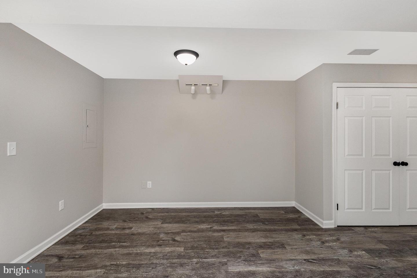 125 CUMBERLAND CIR, LOCUST GROVE, Virginia 22508, 3 Bedrooms Bedrooms, ,2 BathroomsBathrooms,Residential,For sale,125 CUMBERLAND CIR,VAOR2009546 MLS # VAOR2009546