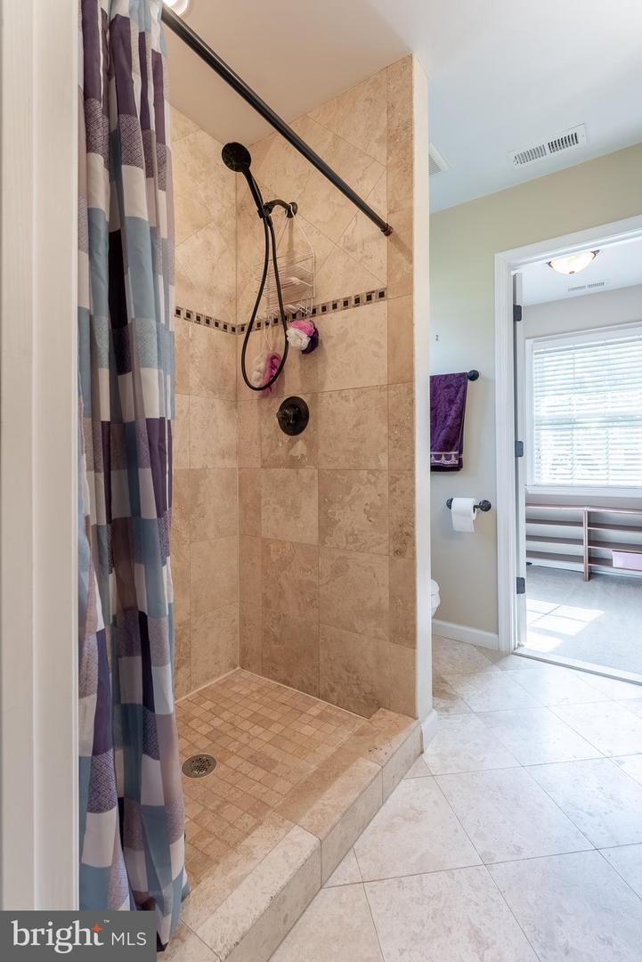 6712 HARRISON LN, ALEXANDRIA, Virginia 22306, 3 Bedrooms Bedrooms, ,2 BathroomsBathrooms,Residential,For sale,6712 HARRISON LN,VAFX2237432 MLS # VAFX2237432