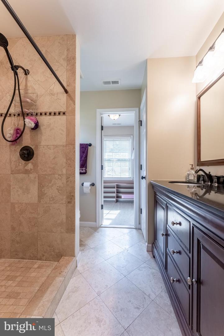 6712 HARRISON LN, ALEXANDRIA, Virginia 22306, 3 Bedrooms Bedrooms, ,2 BathroomsBathrooms,Residential,For sale,6712 HARRISON LN,VAFX2237432 MLS # VAFX2237432