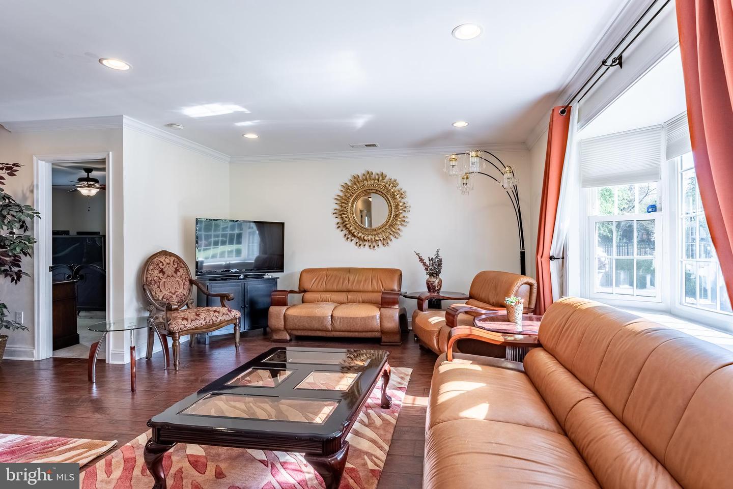 6712 HARRISON LN, ALEXANDRIA, Virginia 22306, 3 Bedrooms Bedrooms, ,2 BathroomsBathrooms,Residential,For sale,6712 HARRISON LN,VAFX2237432 MLS # VAFX2237432