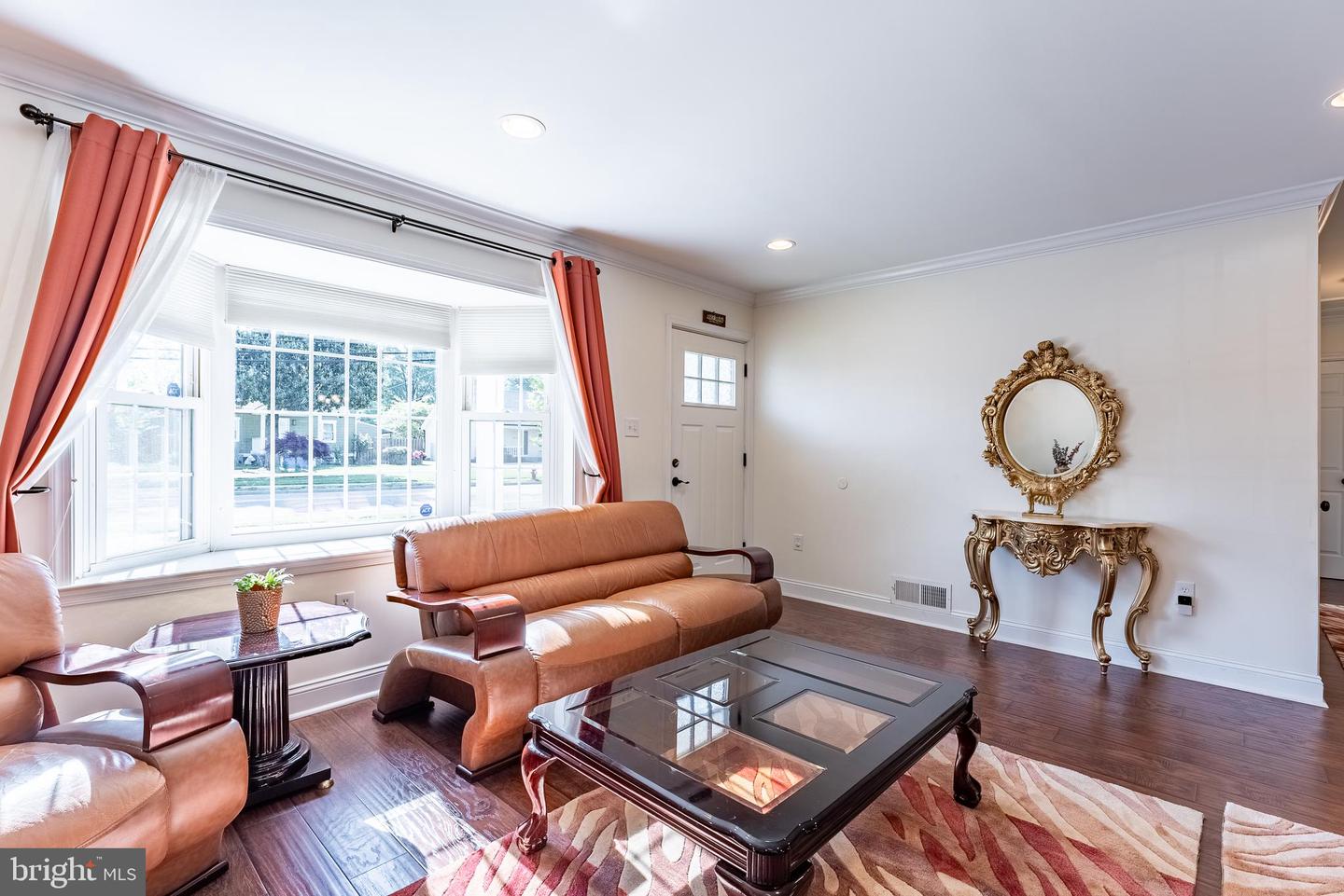 6712 HARRISON LN, ALEXANDRIA, Virginia 22306, 3 Bedrooms Bedrooms, ,2 BathroomsBathrooms,Residential,For sale,6712 HARRISON LN,VAFX2237432 MLS # VAFX2237432