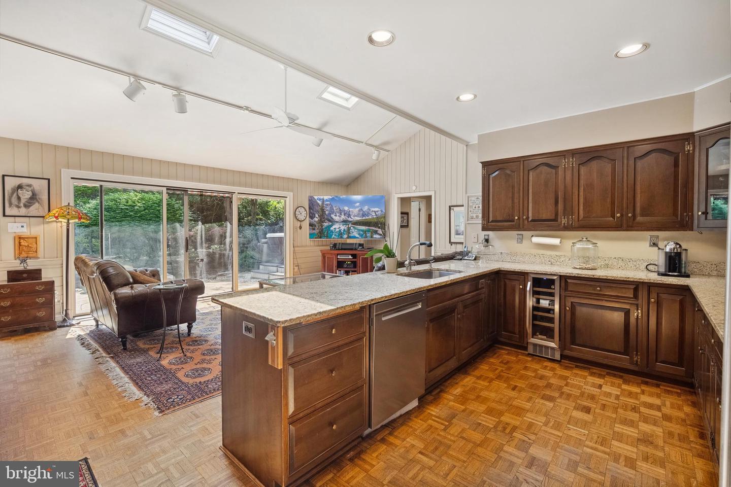 1219 POTOMAC SCHOOL RD, MCLEAN, Virginia 22101, 5 Bedrooms Bedrooms, ,3 BathroomsBathrooms,Residential,For sale,1219 POTOMAC SCHOOL RD,VAFX2237450 MLS # VAFX2237450
