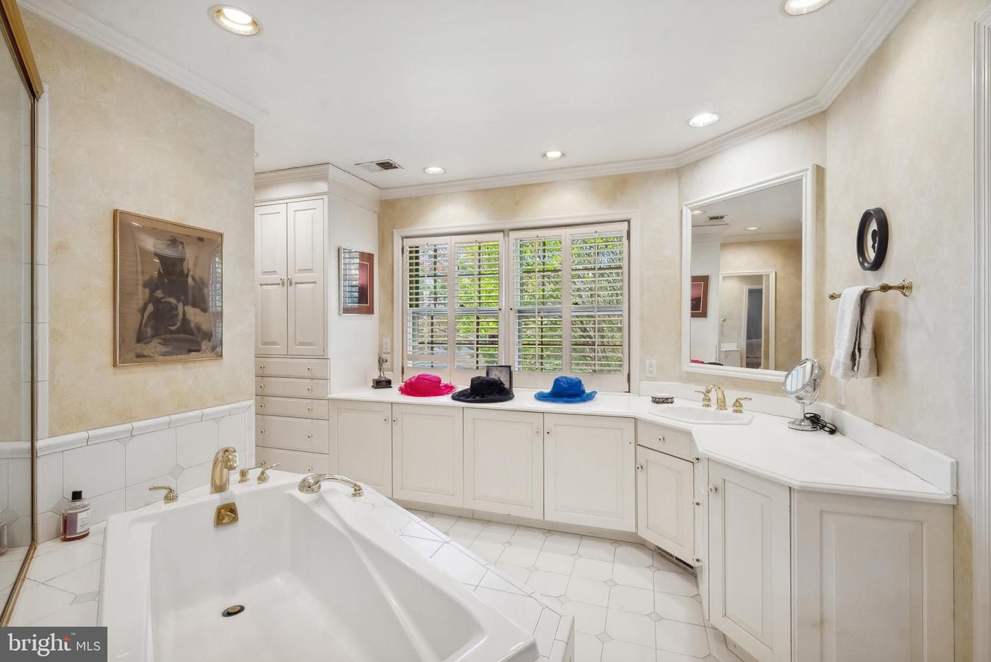 1219 POTOMAC SCHOOL RD, MCLEAN, Virginia 22101, 5 Bedrooms Bedrooms, ,3 BathroomsBathrooms,Residential,For sale,1219 POTOMAC SCHOOL RD,VAFX2237450 MLS # VAFX2237450