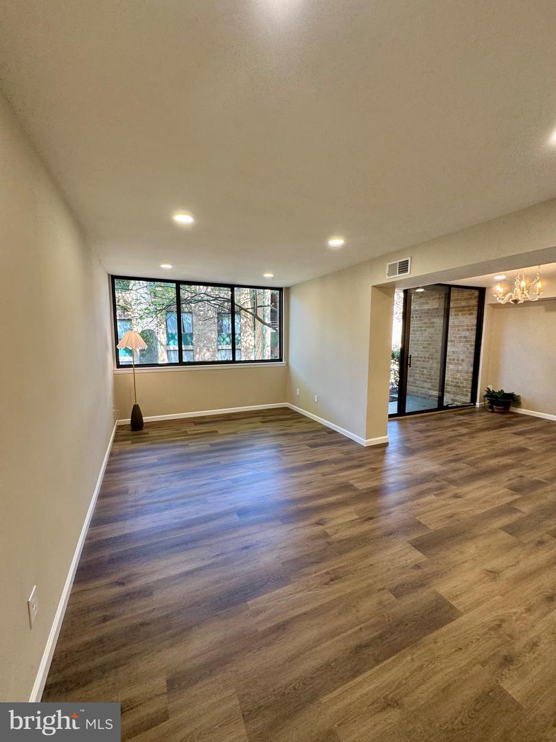 511 N ARMISTEAD ST #T2, ALEXANDRIA, Virginia 22312, 3 Bedrooms Bedrooms, ,2 BathroomsBathrooms,Residential,For sale,511 N ARMISTEAD ST #T2,VAAX2044708 MLS # VAAX2044708