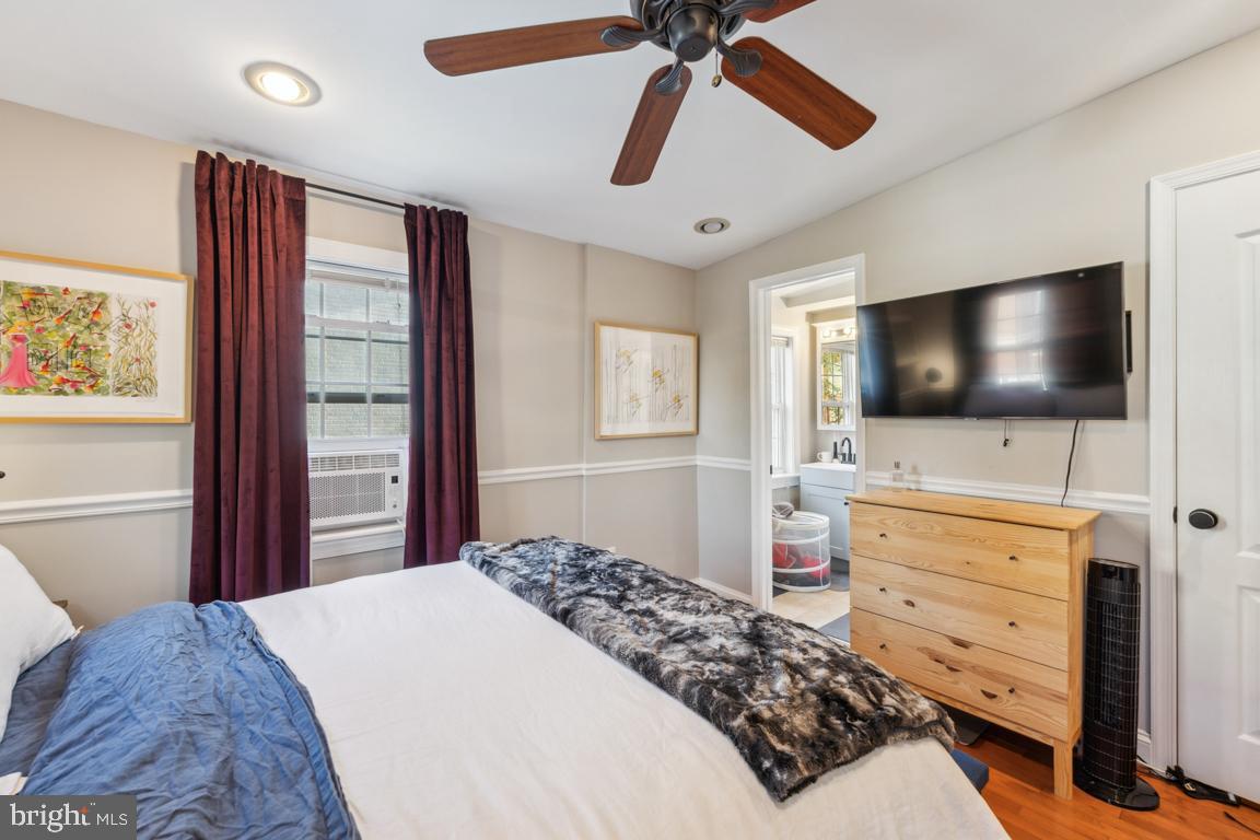 1637 A ST NE #3, WASHINGTON, District Of Columbia 20002, 2 Bedrooms Bedrooms, ,2 BathroomsBathrooms,Residential,For sale,1637 A ST NE #3,DCDC2197882 MLS # DCDC2197882