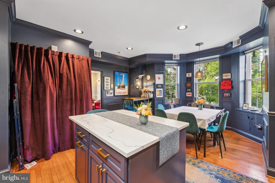 1637 A ST NE #3, WASHINGTON, District Of Columbia 20002, 2 Bedrooms Bedrooms, ,2 BathroomsBathrooms,Residential,For sale,1637 A ST NE #3,DCDC2197882 MLS # DCDC2197882