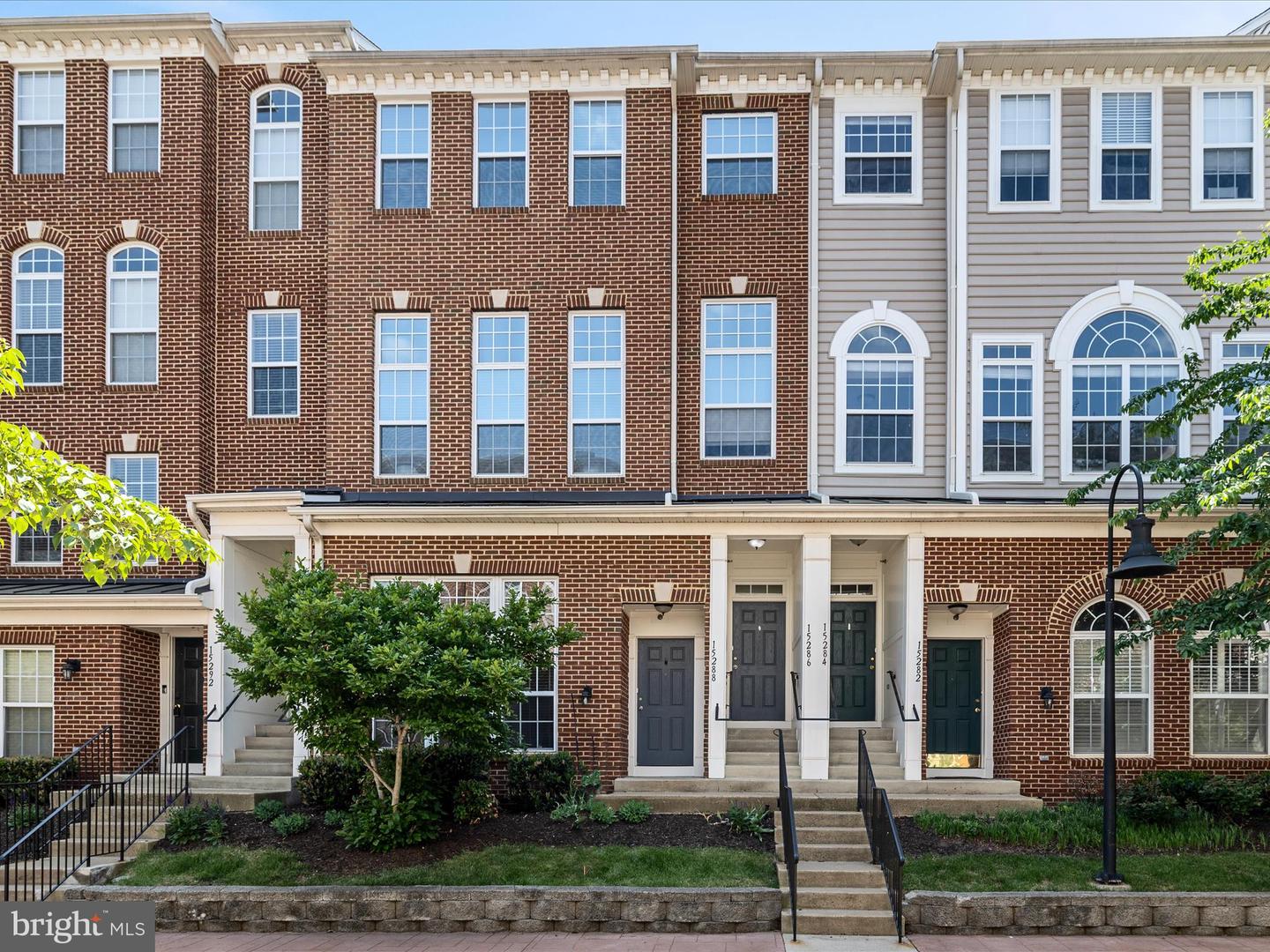15288 ROSEMONT MANOR DR, HAYMARKET, Virginia 20169, 2 Bedrooms Bedrooms, ,2 BathroomsBathrooms,Residential,For sale,15288 ROSEMONT MANOR DR,VAPW2093400 MLS # VAPW2093400