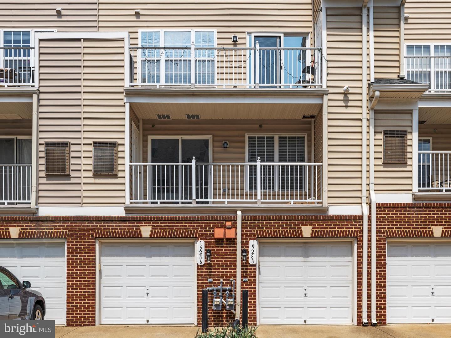 15288 ROSEMONT MANOR DR, HAYMARKET, Virginia 20169, 2 Bedrooms Bedrooms, ,2 BathroomsBathrooms,Residential,For sale,15288 ROSEMONT MANOR DR,VAPW2093400 MLS # VAPW2093400