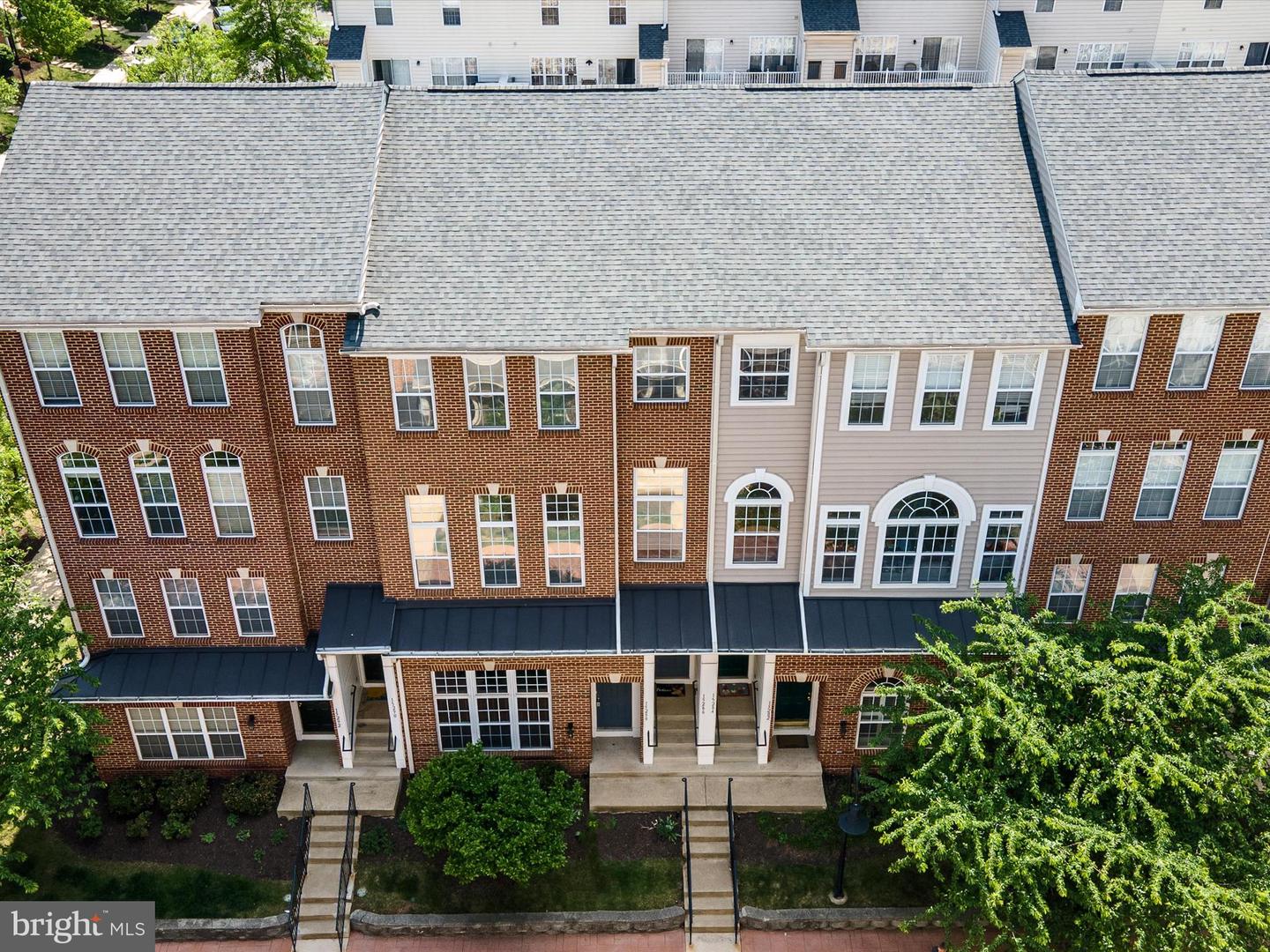 15288 ROSEMONT MANOR DR, HAYMARKET, Virginia 20169, 2 Bedrooms Bedrooms, ,2 BathroomsBathrooms,Residential,For sale,15288 ROSEMONT MANOR DR,VAPW2093400 MLS # VAPW2093400