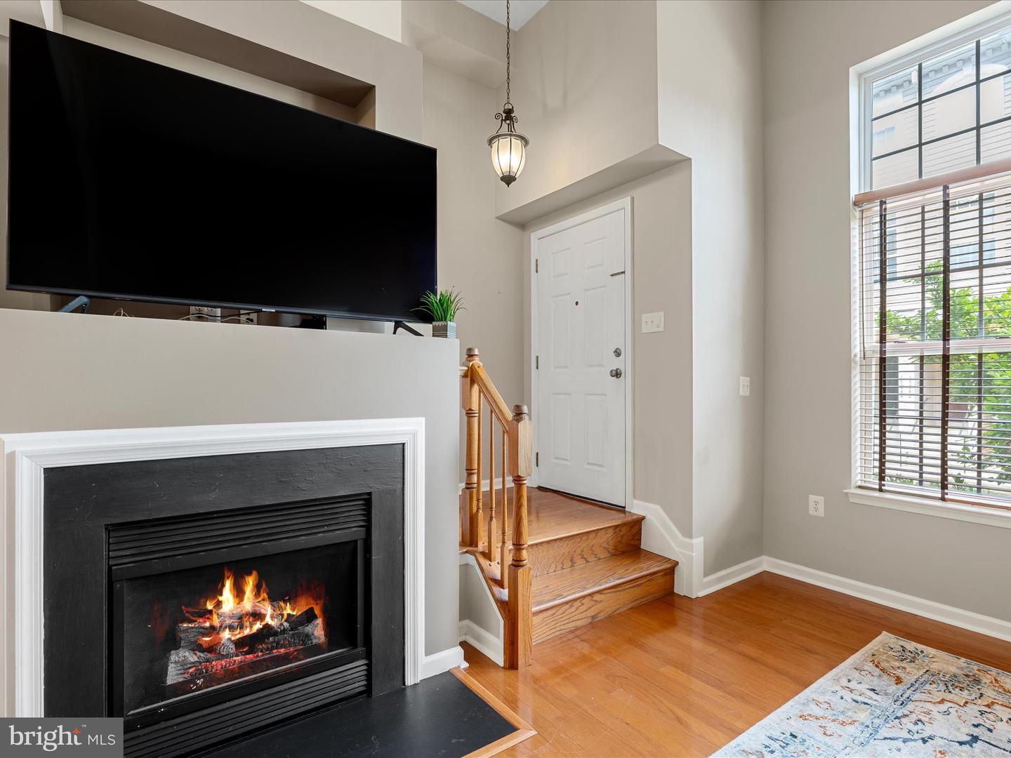 15288 ROSEMONT MANOR DR, HAYMARKET, Virginia 20169, 2 Bedrooms Bedrooms, ,2 BathroomsBathrooms,Residential,For sale,15288 ROSEMONT MANOR DR,VAPW2093400 MLS # VAPW2093400