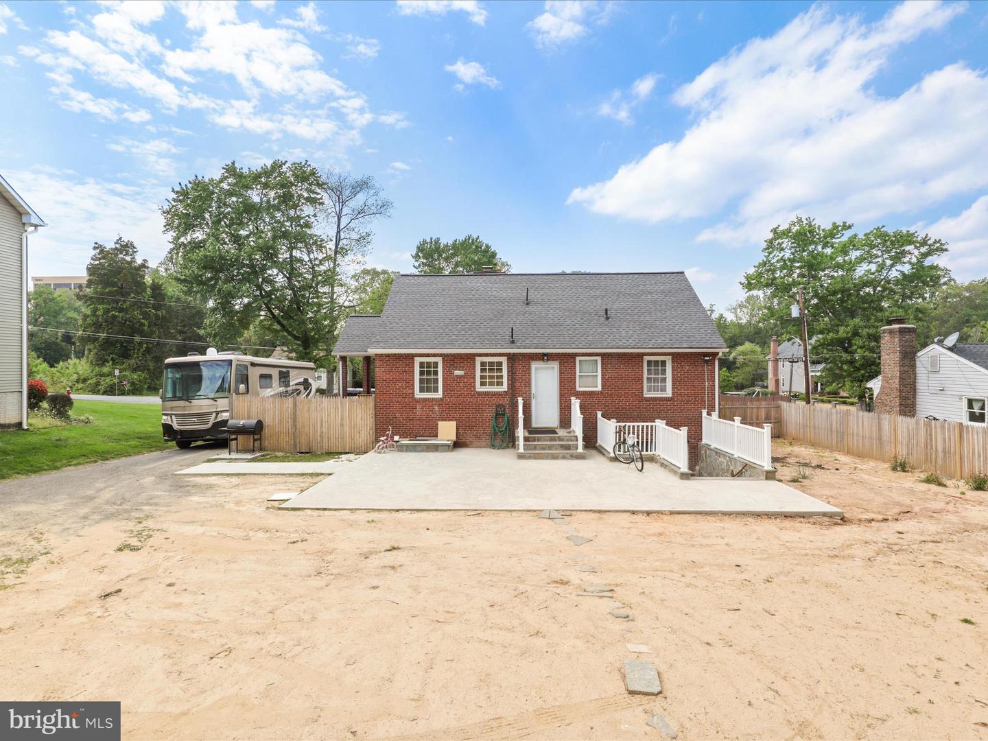 4101 WOODLAND RD, ANNANDALE, Virginia 22003, 4 Bedrooms Bedrooms, ,1 BathroomBathrooms,Residential,For sale,4101 WOODLAND RD,VAFX2237462 MLS # VAFX2237462