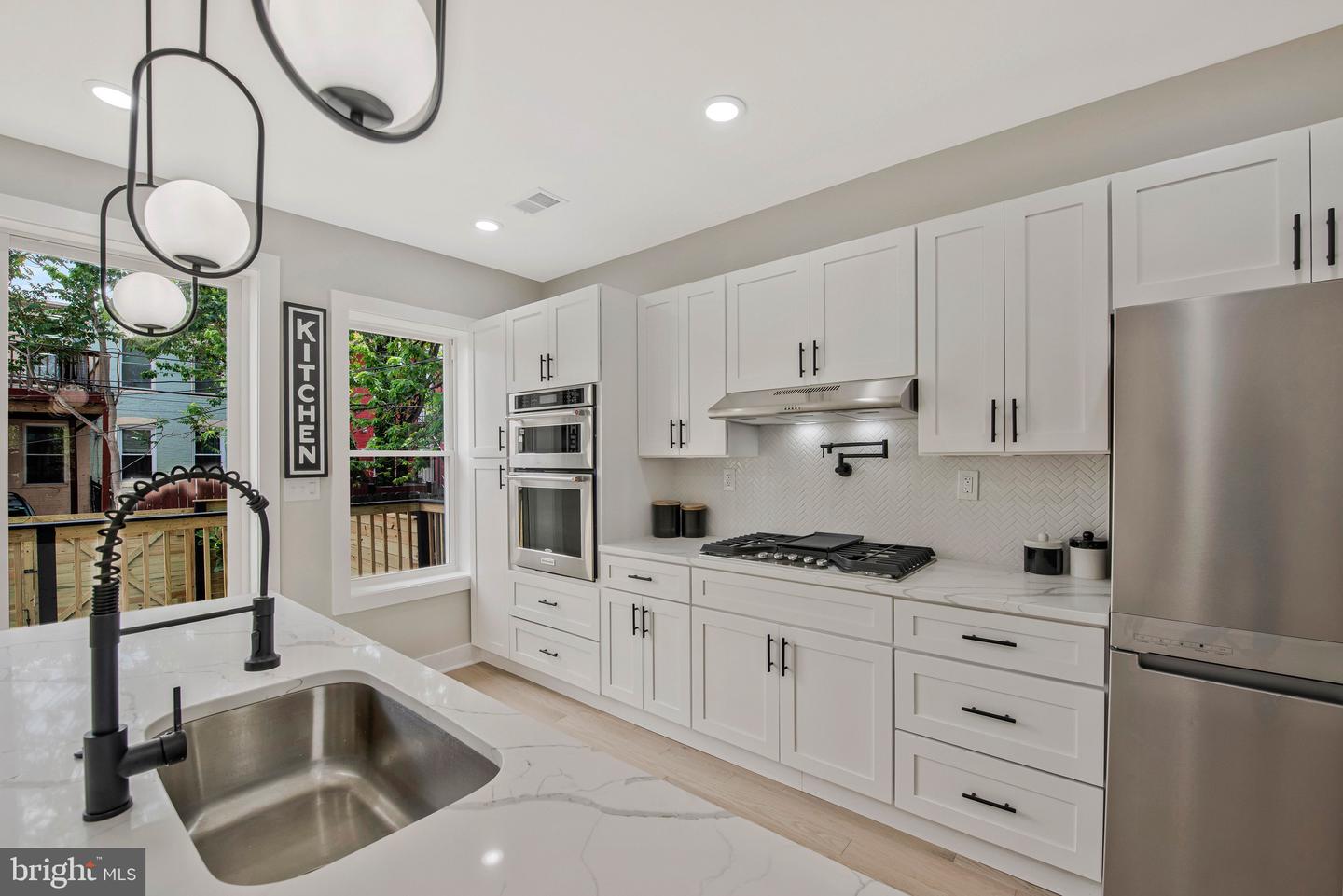 1713 4TH ST NW, WASHINGTON, District Of Columbia 20001, 3 Bedrooms Bedrooms, ,2 BathroomsBathrooms,Residential,For sale,1713 4TH ST NW,DCDC2198022 MLS # DCDC2198022