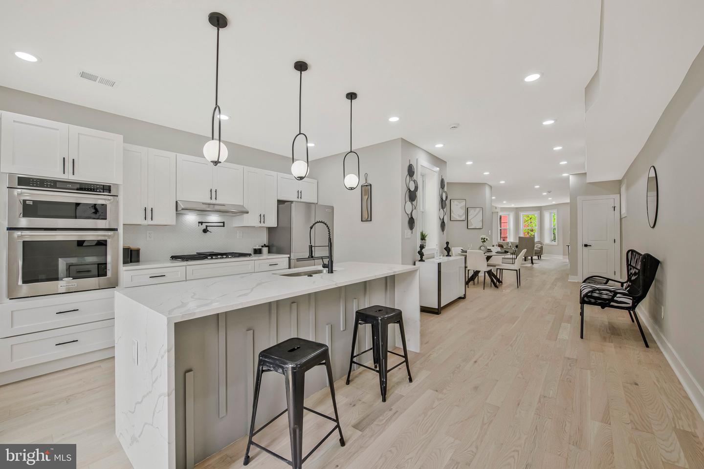 1713 4TH ST NW, WASHINGTON, District Of Columbia 20001, 3 Bedrooms Bedrooms, ,2 BathroomsBathrooms,Residential,For sale,1713 4TH ST NW,DCDC2198022 MLS # DCDC2198022