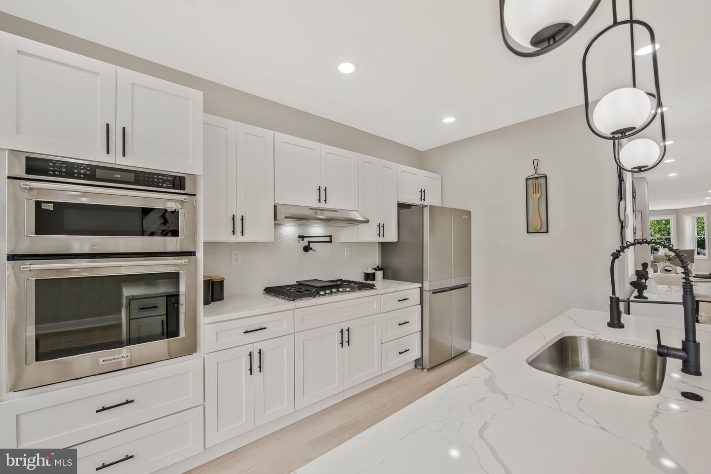 1713 4TH ST NW, WASHINGTON, District Of Columbia 20001, 3 Bedrooms Bedrooms, ,2 BathroomsBathrooms,Residential,For sale,1713 4TH ST NW,DCDC2198022 MLS # DCDC2198022