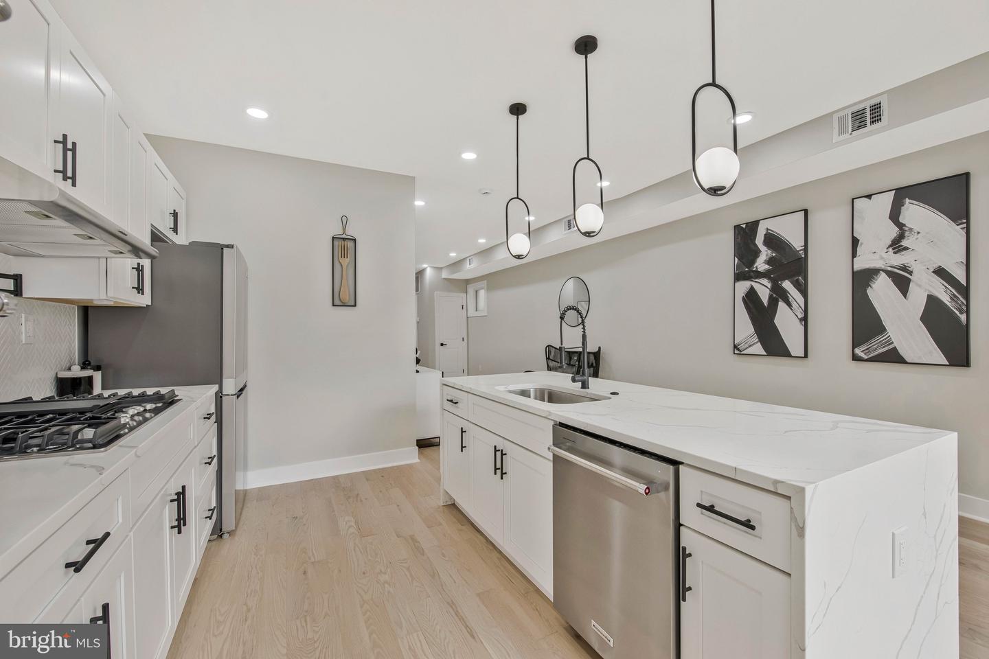 1713 4TH ST NW, WASHINGTON, District Of Columbia 20001, 3 Bedrooms Bedrooms, ,2 BathroomsBathrooms,Residential,For sale,1713 4TH ST NW,DCDC2198022 MLS # DCDC2198022