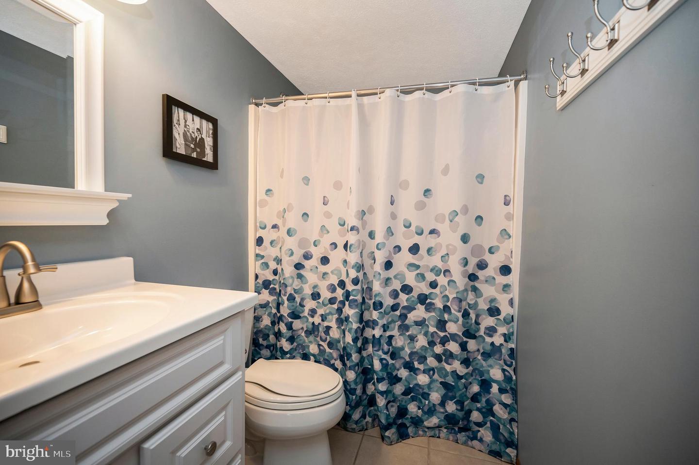 102 SURREY LN, LOCUST GROVE, Virginia 22508, 5 Bedrooms Bedrooms, ,3 BathroomsBathrooms,Residential,For sale,102 SURREY LN,VAOR2009542 MLS # VAOR2009542