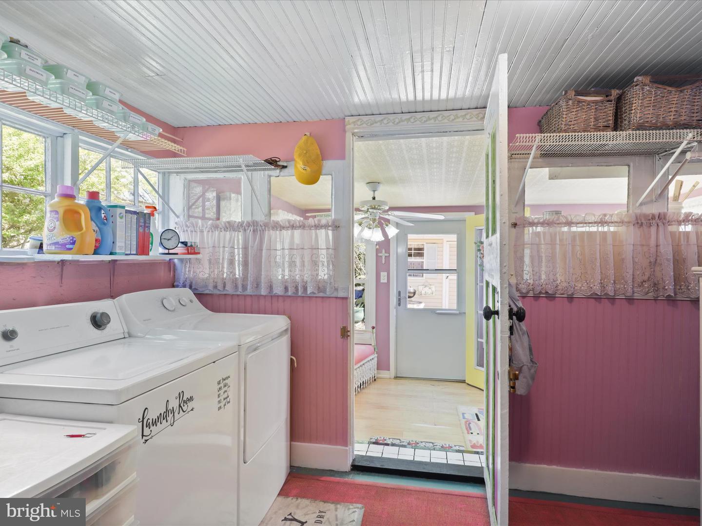 100 CAMBRIDGE ST, FREDERICKSBURG, Virginia 22405, 3 Bedrooms Bedrooms, ,1 BathroomBathrooms,Residential,For sale,100 CAMBRIDGE ST,VAST2038330 MLS # VAST2038330