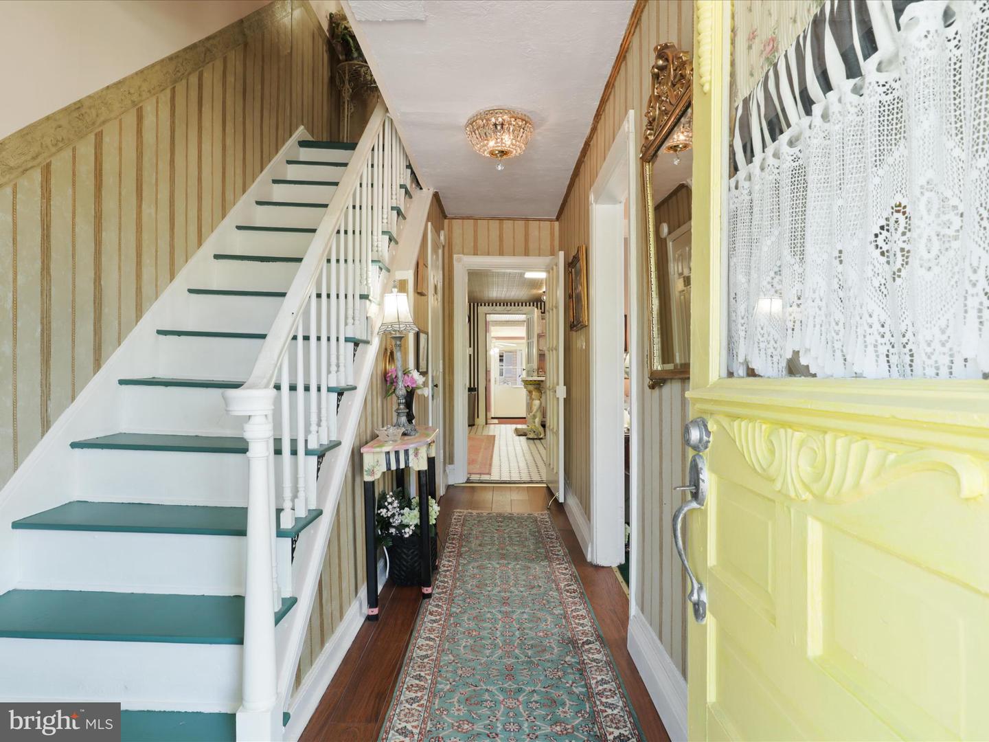 100 CAMBRIDGE ST, FREDERICKSBURG, Virginia 22405, 3 Bedrooms Bedrooms, ,1 BathroomBathrooms,Residential,For sale,100 CAMBRIDGE ST,VAST2038330 MLS # VAST2038330