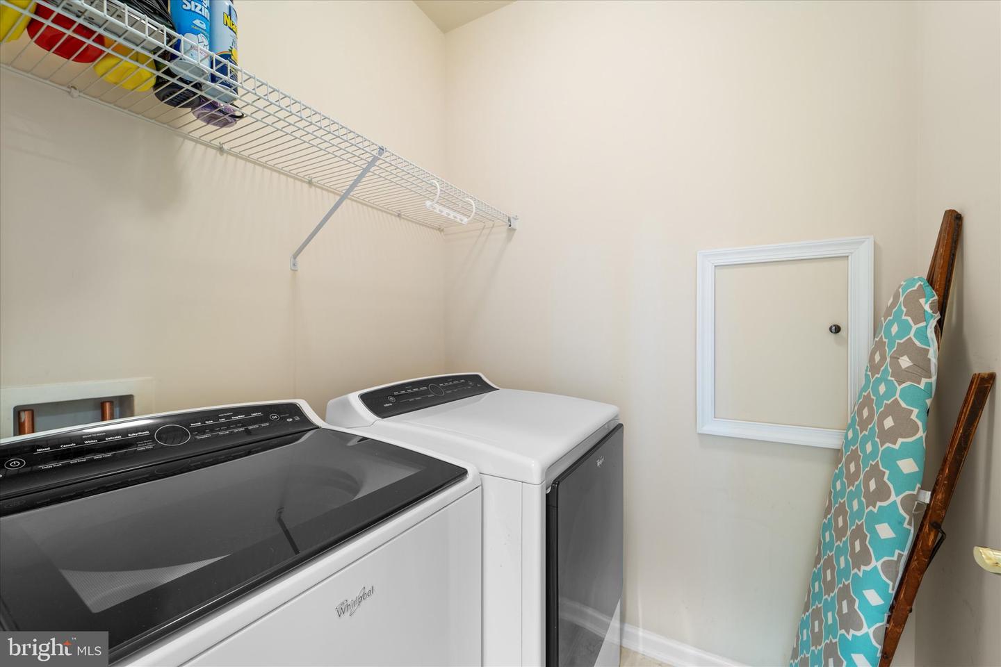 44516 BLUERIDGE MEADOWS DR, ASHBURN, Virginia 20147, 3 Bedrooms Bedrooms, 8 Rooms Rooms,2 BathroomsBathrooms,Residential,For sale,44516 BLUERIDGE MEADOWS DR,VALO2095142 MLS # VALO2095142