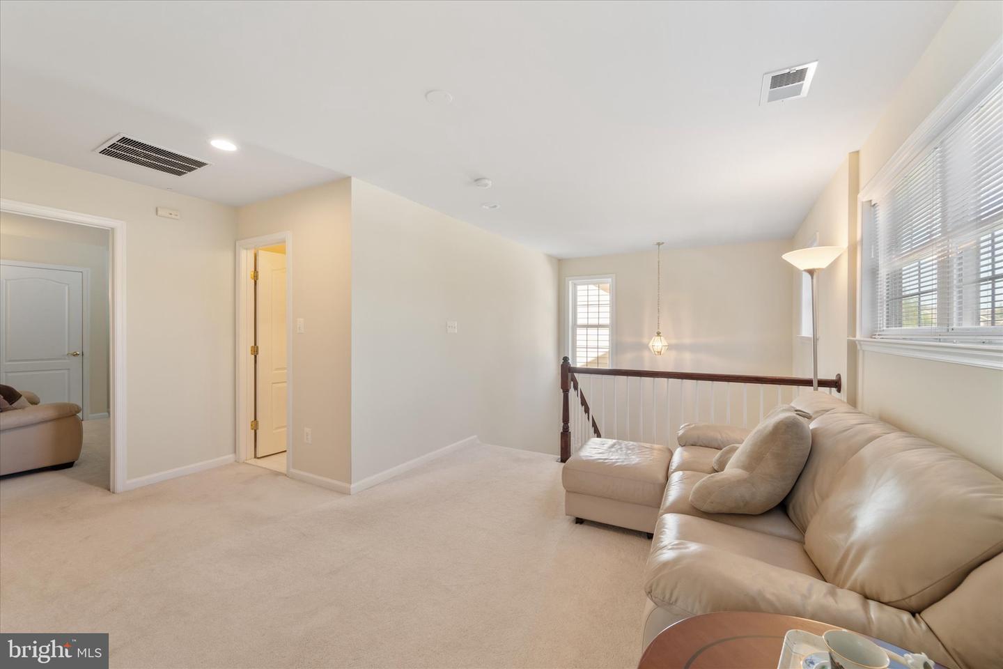44516 BLUERIDGE MEADOWS DR, ASHBURN, Virginia 20147, 3 Bedrooms Bedrooms, 8 Rooms Rooms,2 BathroomsBathrooms,Residential,For sale,44516 BLUERIDGE MEADOWS DR,VALO2095142 MLS # VALO2095142