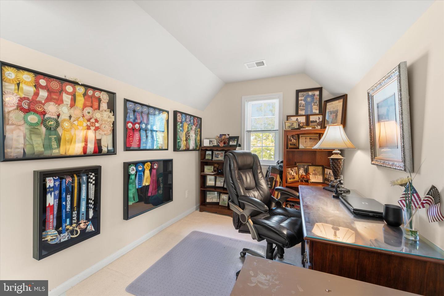 44516 BLUERIDGE MEADOWS DR, ASHBURN, Virginia 20147, 3 Bedrooms Bedrooms, 8 Rooms Rooms,2 BathroomsBathrooms,Residential,For sale,44516 BLUERIDGE MEADOWS DR,VALO2095142 MLS # VALO2095142
