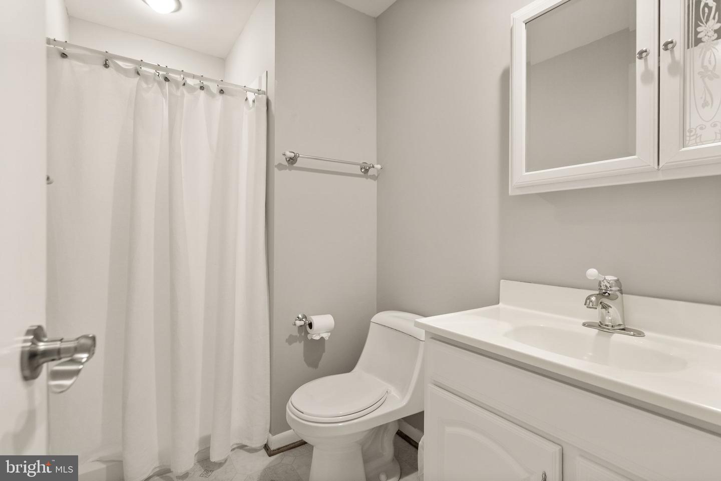 14100 ROCKY VALLEY DR, CENTREVILLE, Virginia 20121, 4 Bedrooms Bedrooms, ,3 BathroomsBathrooms,Residential,For sale,14100 ROCKY VALLEY DR,VAFX2237554 MLS # VAFX2237554