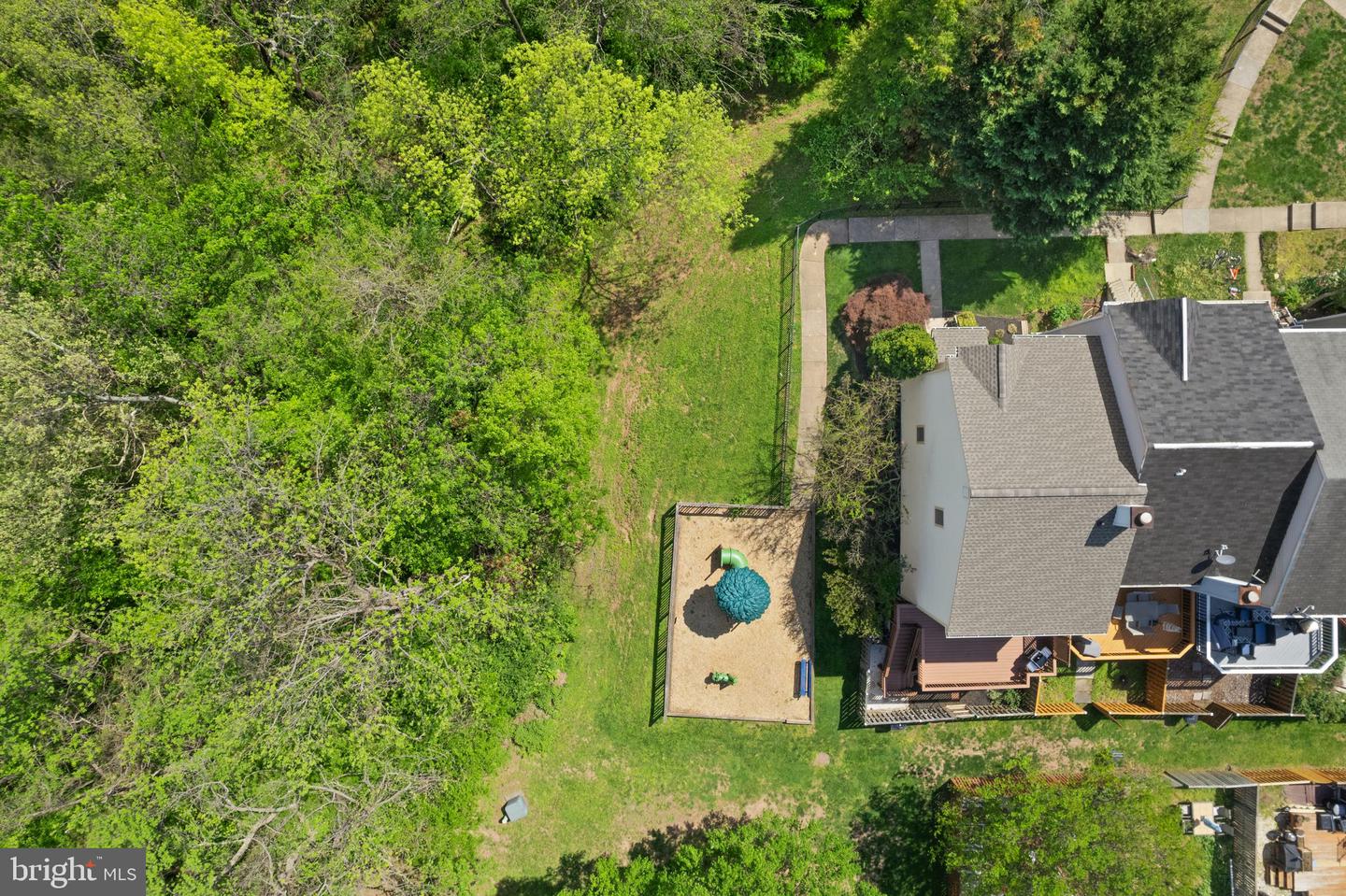 14100 ROCKY VALLEY DR, CENTREVILLE, Virginia 20121, 4 Bedrooms Bedrooms, ,3 BathroomsBathrooms,Residential,For sale,14100 ROCKY VALLEY DR,VAFX2237554 MLS # VAFX2237554