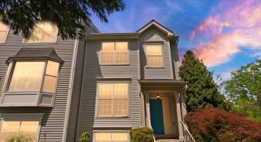 14100 ROCKY VALLEY DR, CENTREVILLE, Virginia 20121, 4 Bedrooms Bedrooms, ,3 BathroomsBathrooms,Residential,For sale,14100 ROCKY VALLEY DR,VAFX2237554 MLS # VAFX2237554