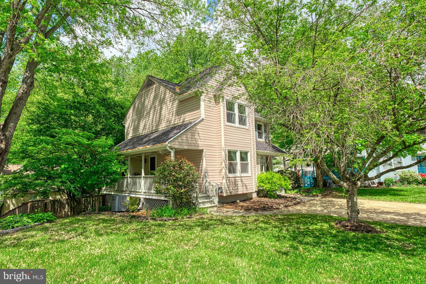 7531 ROYCE CT, ANNANDALE, Virginia 22003, 3 Bedrooms Bedrooms, ,3 BathroomsBathrooms,Residential,For sale,7531 ROYCE CT,VAFX2237558 MLS # VAFX2237558
