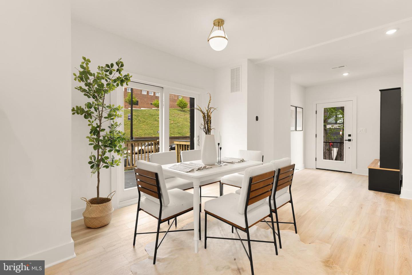 200 RANDOLPH PL NE, WASHINGTON, District Of Columbia 20002, 4 Bedrooms Bedrooms, ,3 BathroomsBathrooms,Residential,For sale,200 RANDOLPH PL NE,DCDC2198094 MLS # DCDC2198094