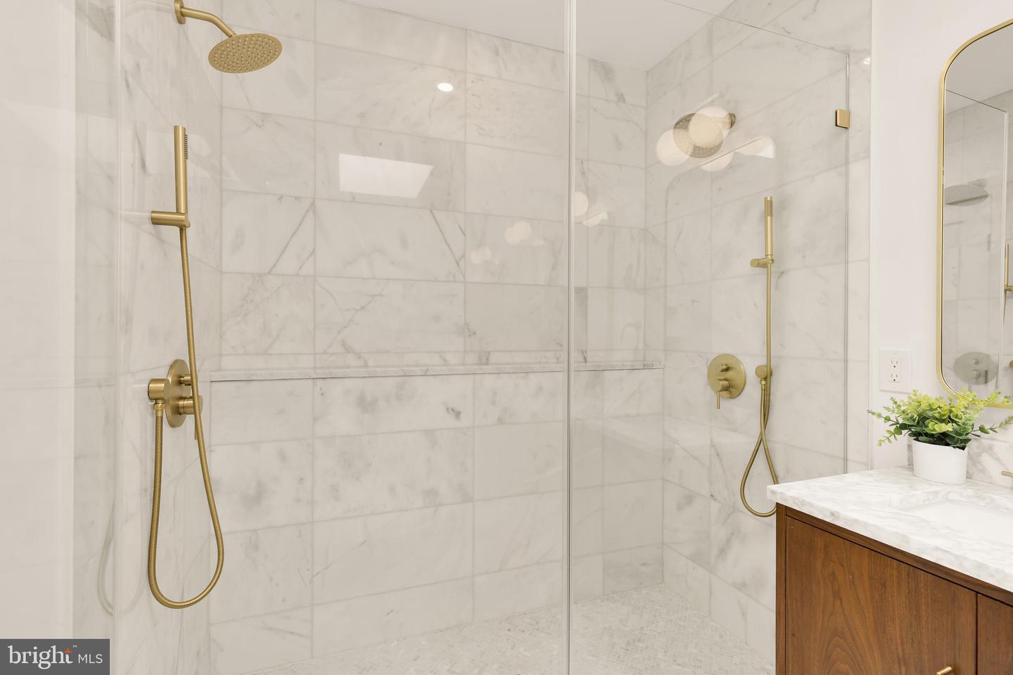 200 RANDOLPH PL NE, WASHINGTON, District Of Columbia 20002, 4 Bedrooms Bedrooms, ,3 BathroomsBathrooms,Residential,For sale,200 RANDOLPH PL NE,DCDC2198094 MLS # DCDC2198094