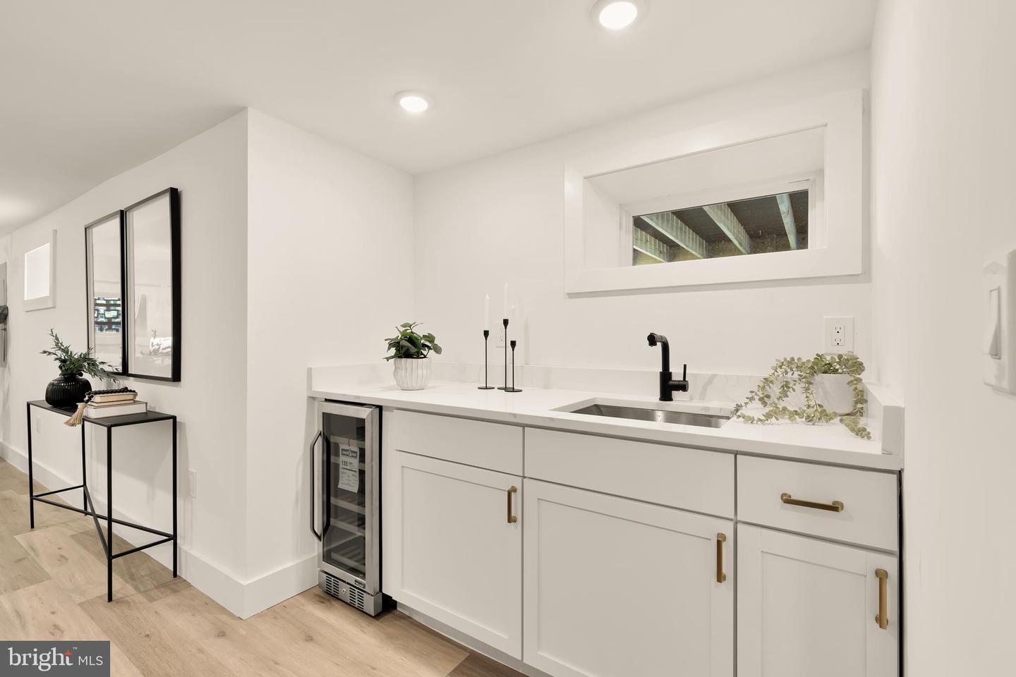 200 RANDOLPH PL NE, WASHINGTON, District Of Columbia 20002, 4 Bedrooms Bedrooms, ,3 BathroomsBathrooms,Residential,For sale,200 RANDOLPH PL NE,DCDC2198094 MLS # DCDC2198094