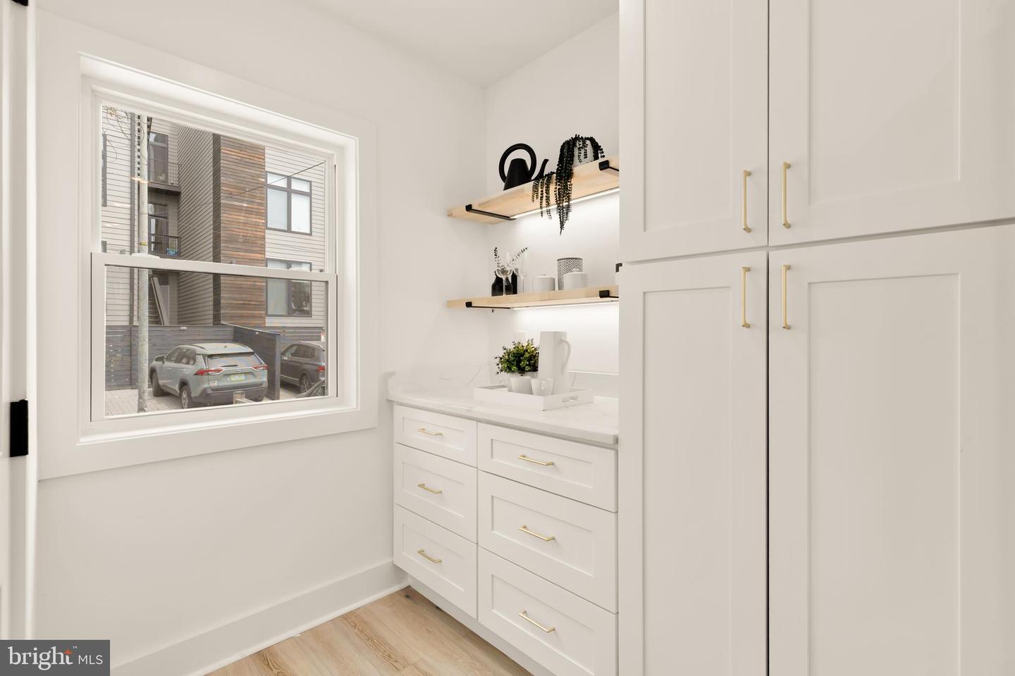 200 RANDOLPH PL NE, WASHINGTON, District Of Columbia 20002, 4 Bedrooms Bedrooms, ,3 BathroomsBathrooms,Residential,For sale,200 RANDOLPH PL NE,DCDC2198094 MLS # DCDC2198094