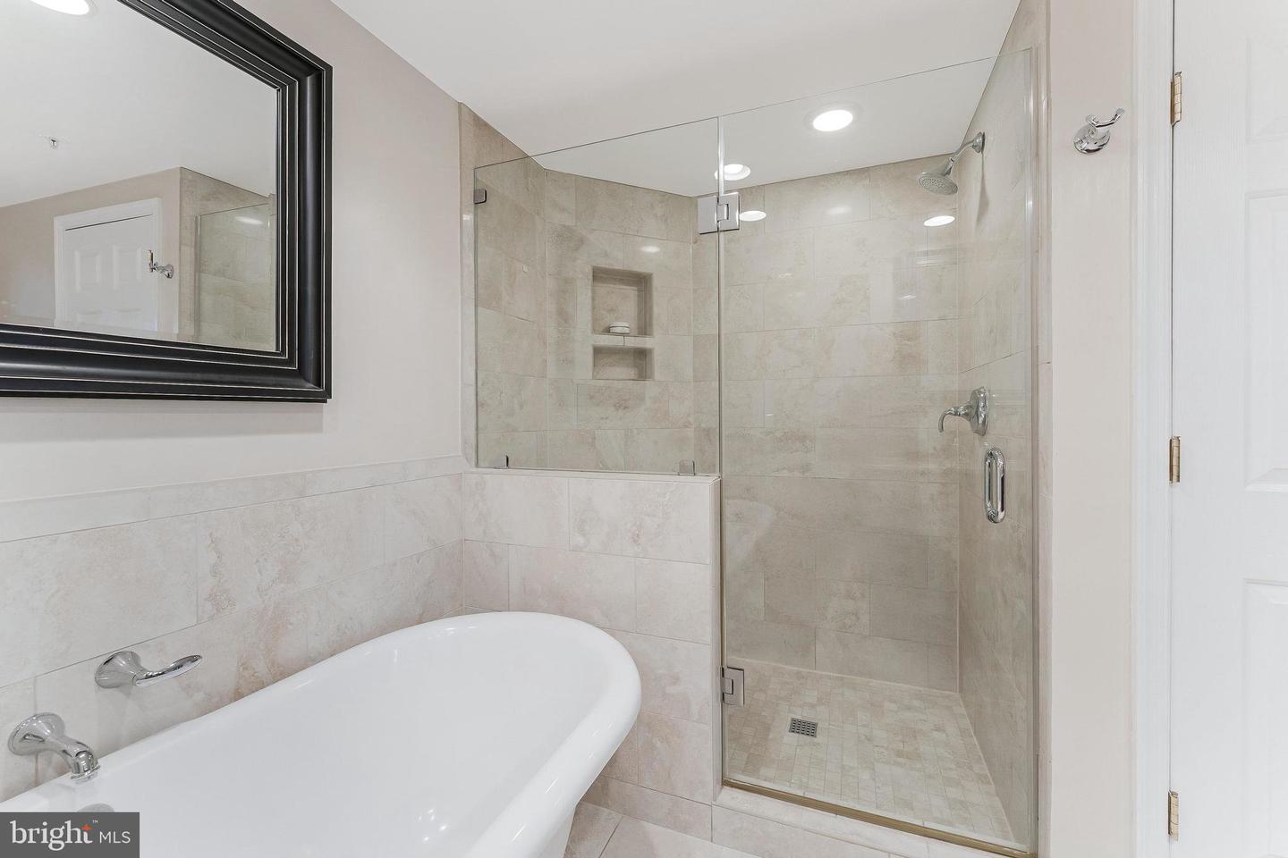 905 BERNARD ST, ALEXANDRIA, Virginia 22314, 3 Bedrooms Bedrooms, ,3 BathroomsBathrooms,Residential,For sale,905 BERNARD ST,VAAX2044746 MLS # VAAX2044746