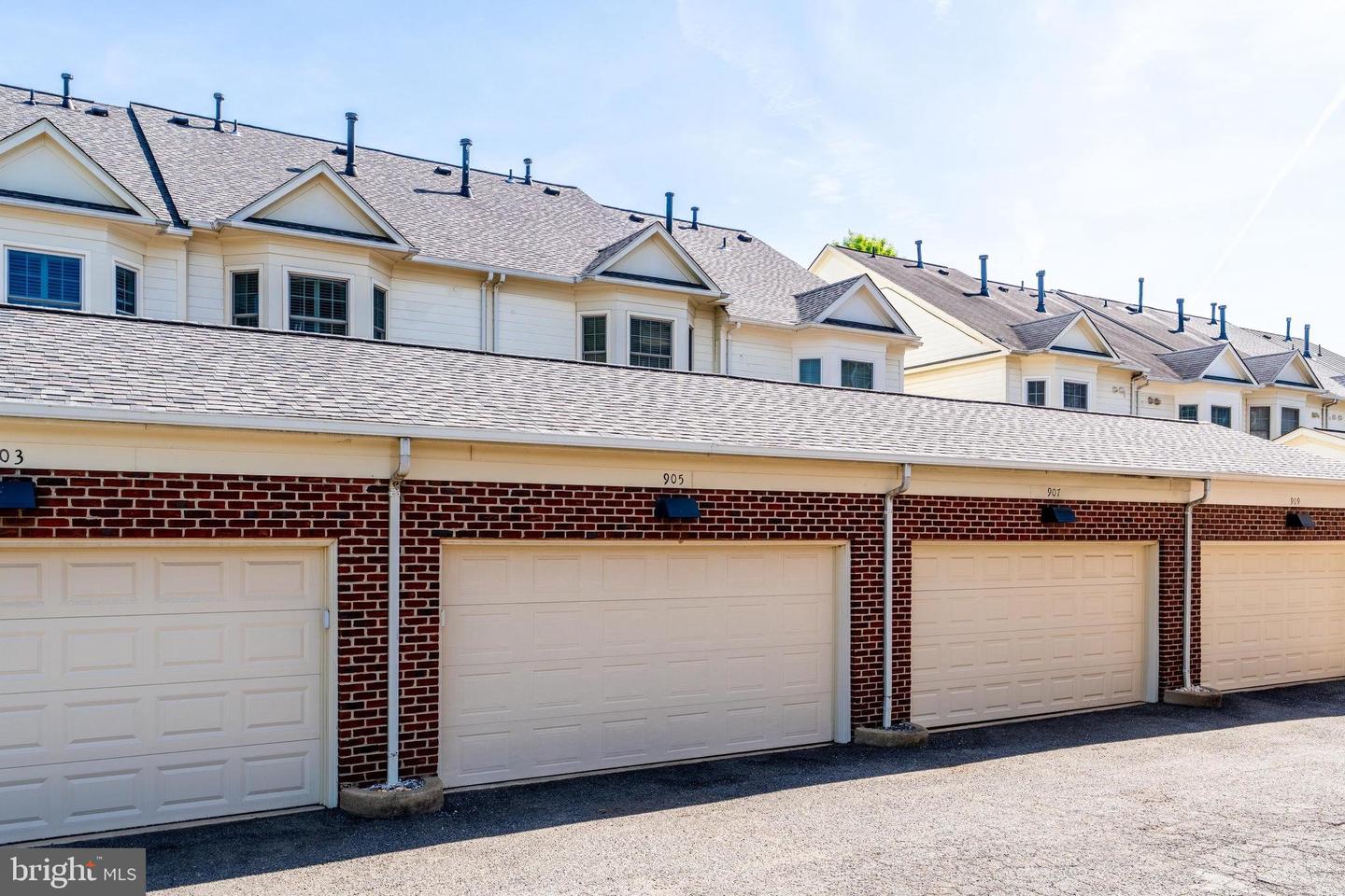 905 BERNARD ST, ALEXANDRIA, Virginia 22314, 3 Bedrooms Bedrooms, ,3 BathroomsBathrooms,Residential,For sale,905 BERNARD ST,VAAX2044746 MLS # VAAX2044746