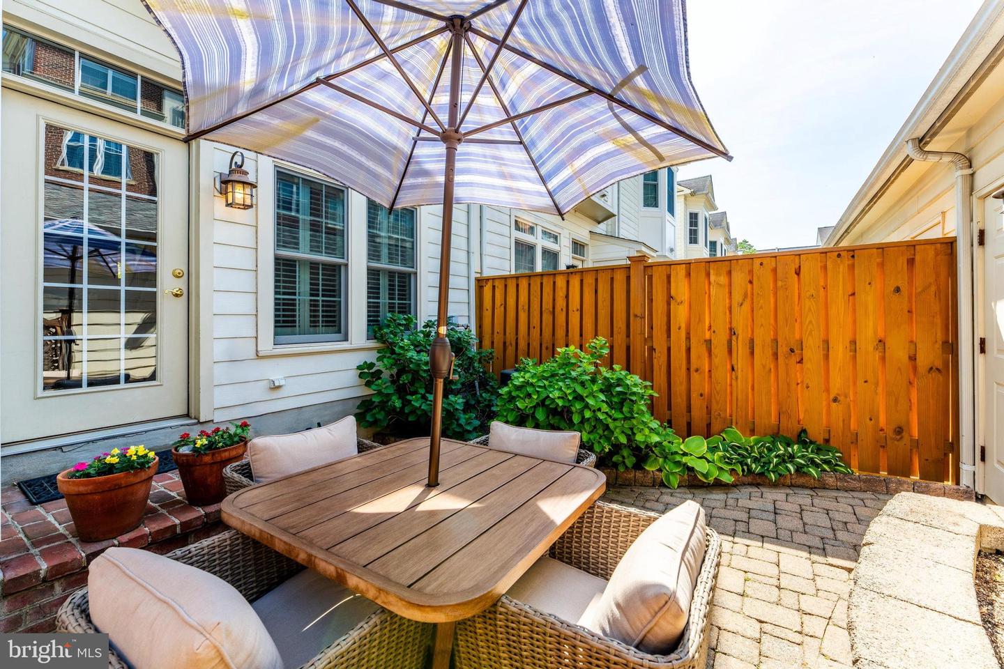 905 BERNARD ST, ALEXANDRIA, Virginia 22314, 3 Bedrooms Bedrooms, ,3 BathroomsBathrooms,Residential,For sale,905 BERNARD ST,VAAX2044746 MLS # VAAX2044746