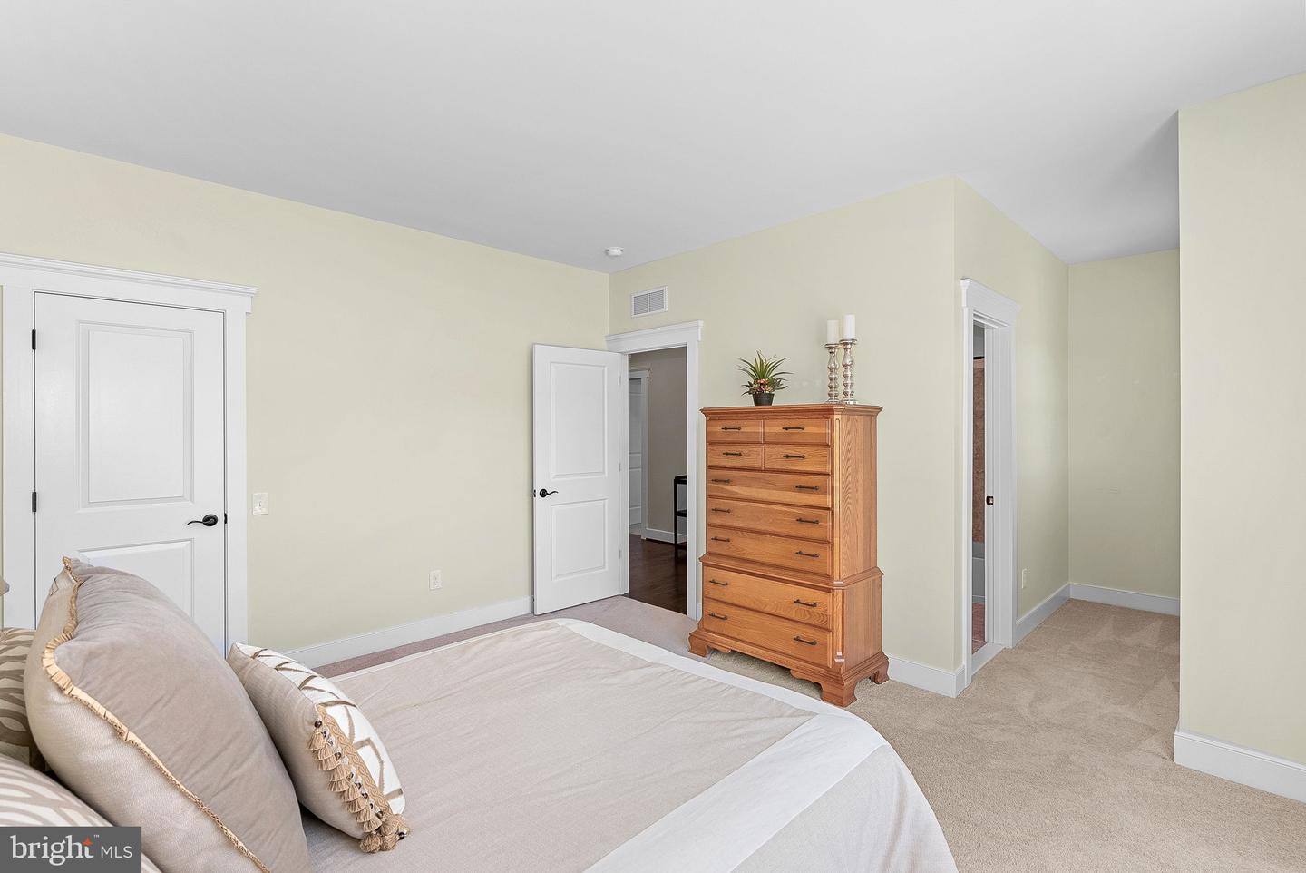 41184 ROCKY BOULDER CT, ALDIE, Virginia 20105, 6 Bedrooms Bedrooms, ,4 BathroomsBathrooms,Residential,For sale,41184 ROCKY BOULDER CT,VALO2095174 MLS # VALO2095174