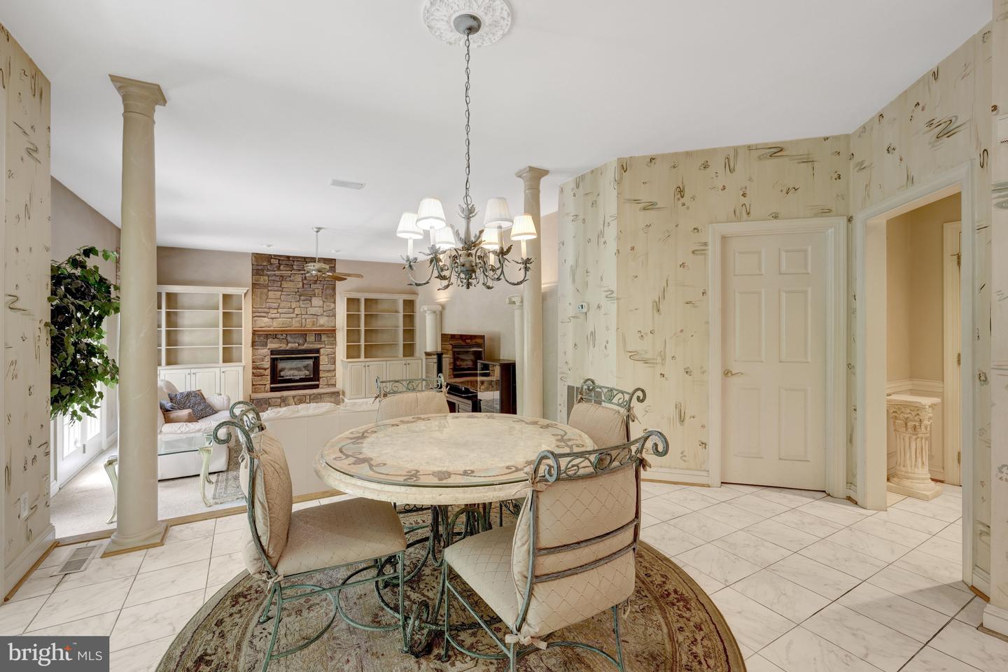 1051 NORTHFALLS CT, GREAT FALLS, Virginia 22066, 4 Bedrooms Bedrooms, ,3 BathroomsBathrooms,Residential,For sale,1051 NORTHFALLS CT,VAFX2237616 MLS # VAFX2237616