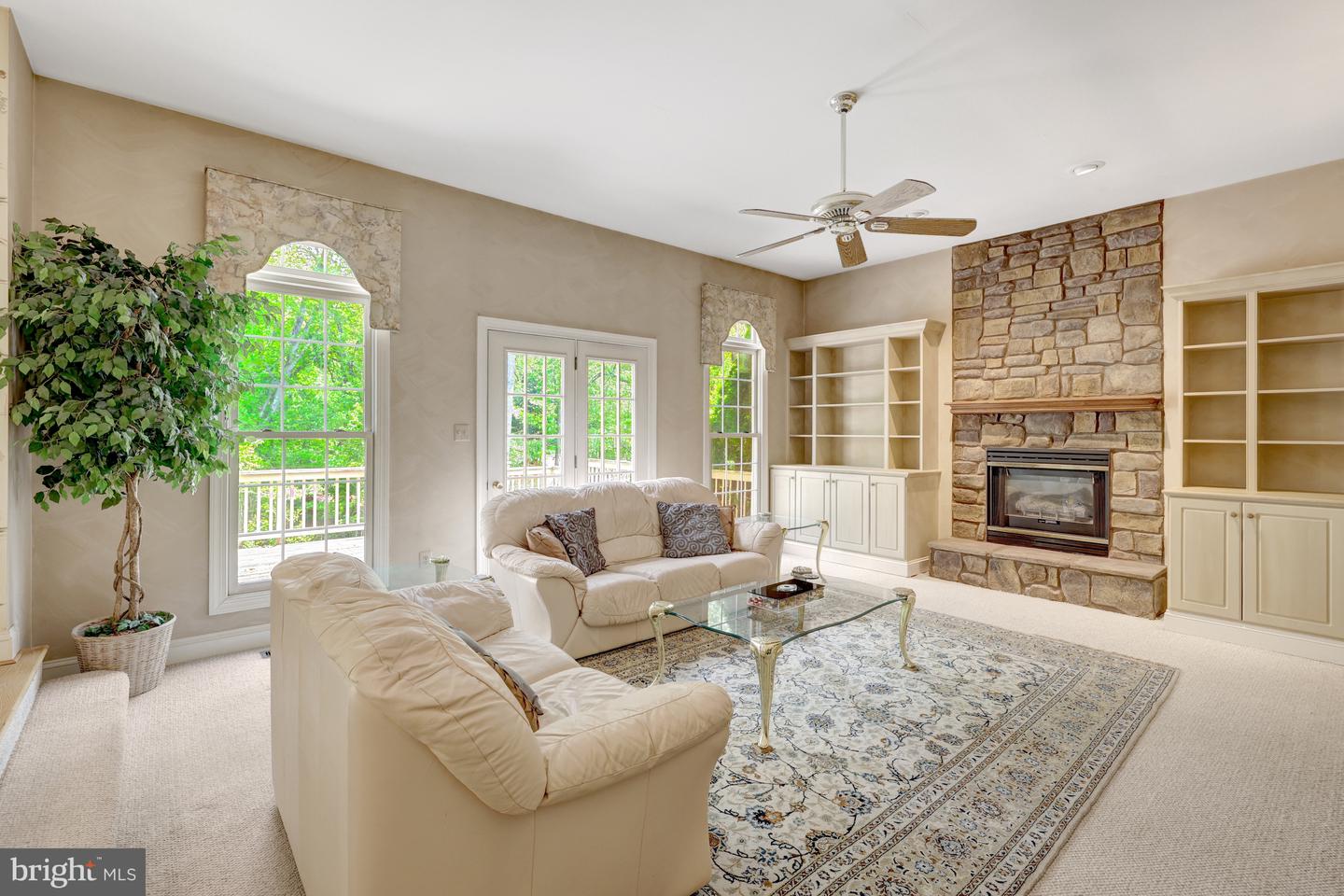 1051 NORTHFALLS CT, GREAT FALLS, Virginia 22066, 4 Bedrooms Bedrooms, ,3 BathroomsBathrooms,Residential,For sale,1051 NORTHFALLS CT,VAFX2237616 MLS # VAFX2237616