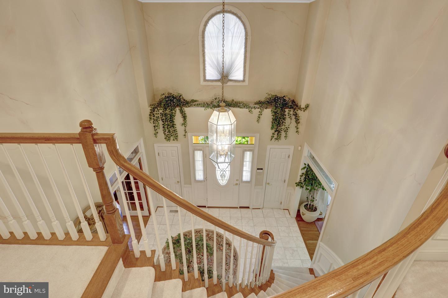 1051 NORTHFALLS CT, GREAT FALLS, Virginia 22066, 4 Bedrooms Bedrooms, ,3 BathroomsBathrooms,Residential,For sale,1051 NORTHFALLS CT,VAFX2237616 MLS # VAFX2237616