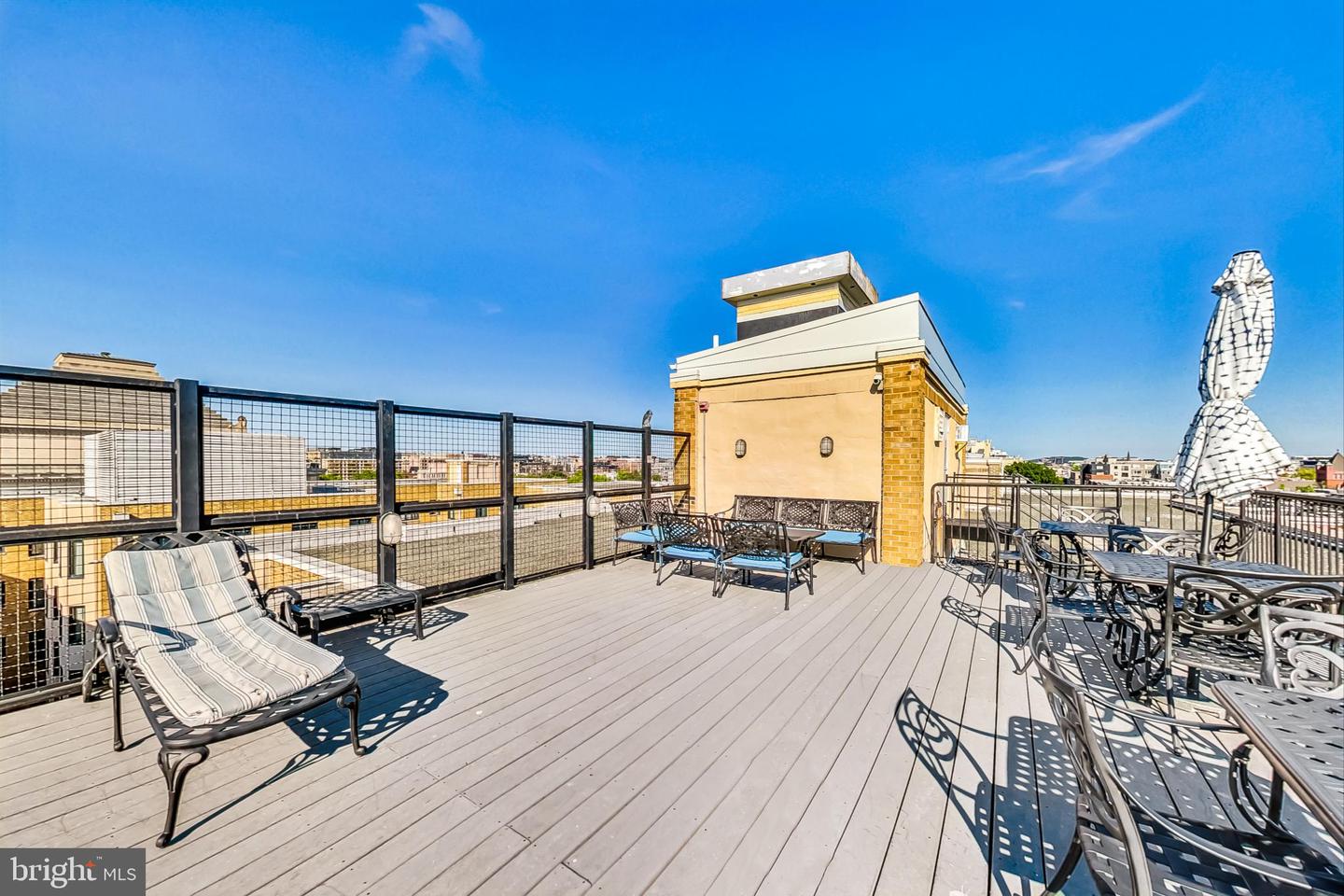 1701 16TH ST NW #452, WASHINGTON, District Of Columbia 20009, 1 Bedroom Bedrooms, ,1 BathroomBathrooms,Residential,For sale,1701 16TH ST NW #452,DCDC2198138 MLS # DCDC2198138