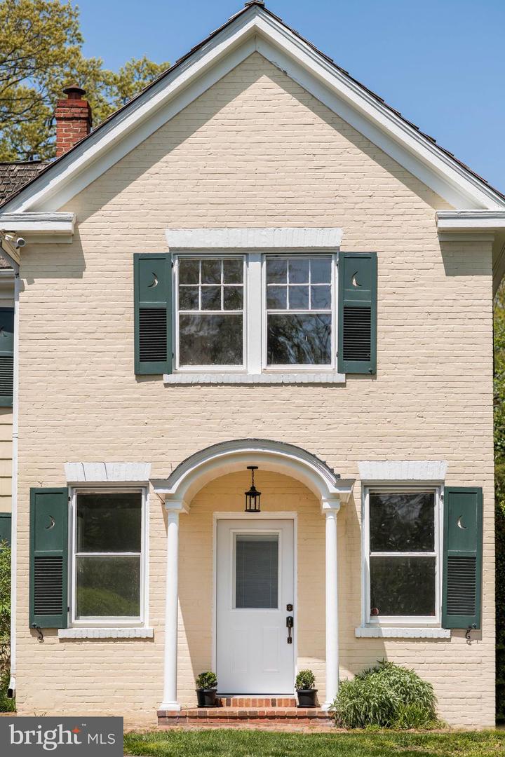 3408 WESSYNTON WAY, ALEXANDRIA, Virginia 22309, 4 Bedrooms Bedrooms, ,3 BathroomsBathrooms,Residential,For sale,3408 WESSYNTON WAY,VAFX2237542 MLS # VAFX2237542
