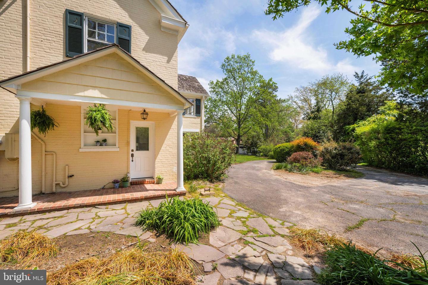 3408 WESSYNTON WAY, ALEXANDRIA, Virginia 22309, 4 Bedrooms Bedrooms, ,3 BathroomsBathrooms,Residential,For sale,3408 WESSYNTON WAY,VAFX2237542 MLS # VAFX2237542