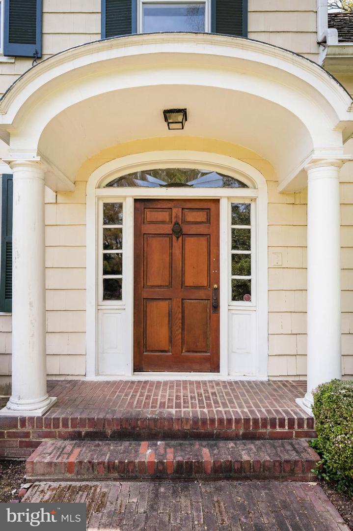 3408 WESSYNTON WAY, ALEXANDRIA, Virginia 22309, 4 Bedrooms Bedrooms, ,3 BathroomsBathrooms,Residential,For sale,3408 WESSYNTON WAY,VAFX2237542 MLS # VAFX2237542