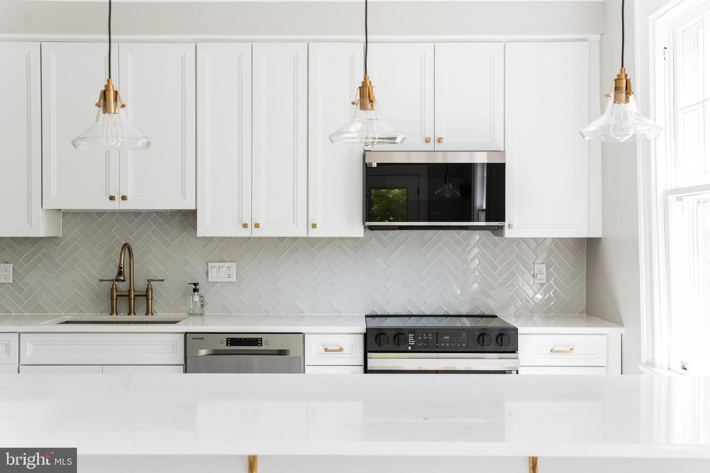 3408 WESSYNTON WAY, ALEXANDRIA, Virginia 22309, 4 Bedrooms Bedrooms, ,3 BathroomsBathrooms,Residential,For sale,3408 WESSYNTON WAY,VAFX2237542 MLS # VAFX2237542