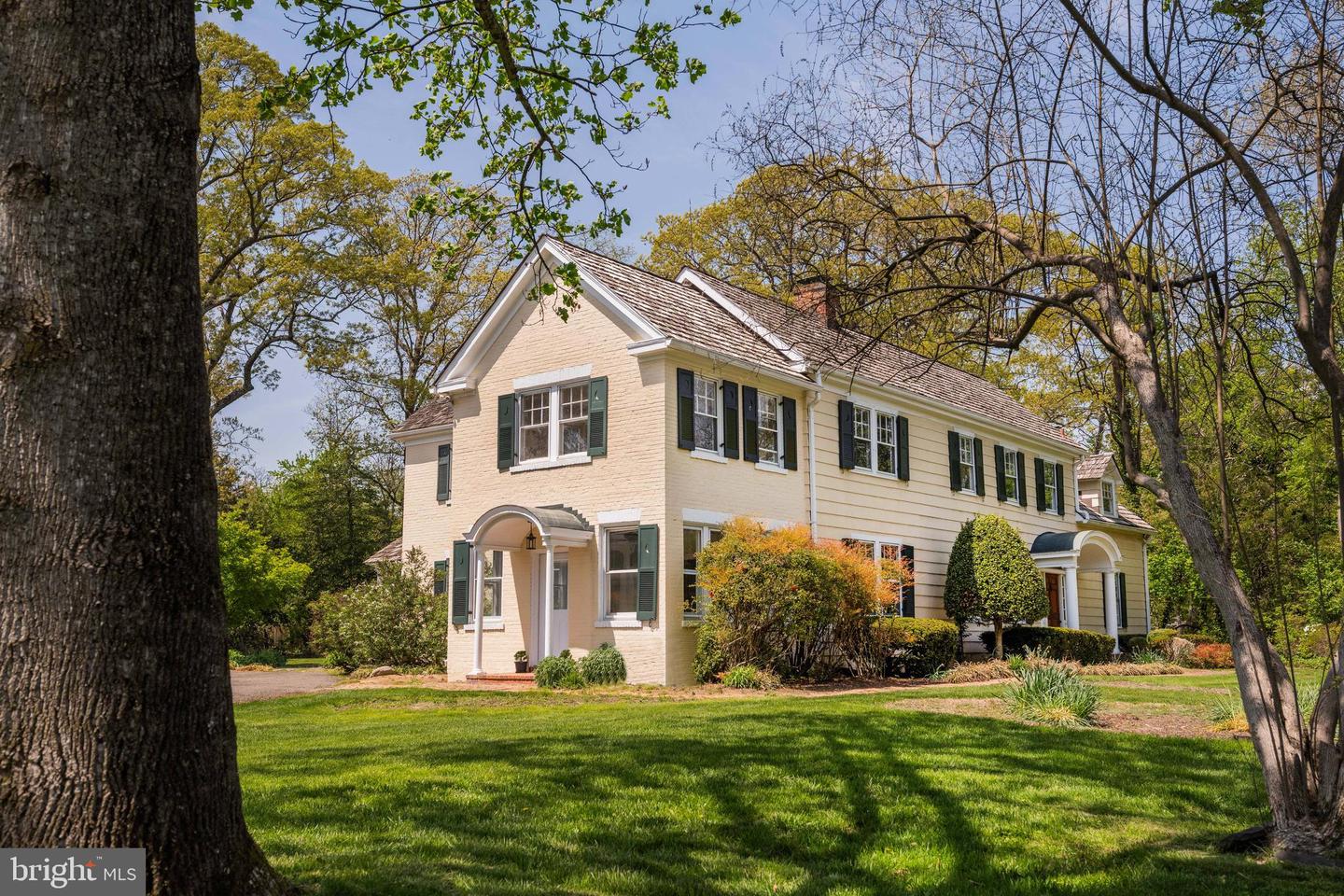 3408 WESSYNTON WAY, ALEXANDRIA, Virginia 22309, 4 Bedrooms Bedrooms, ,3 BathroomsBathrooms,Residential,For sale,3408 WESSYNTON WAY,VAFX2237542 MLS # VAFX2237542