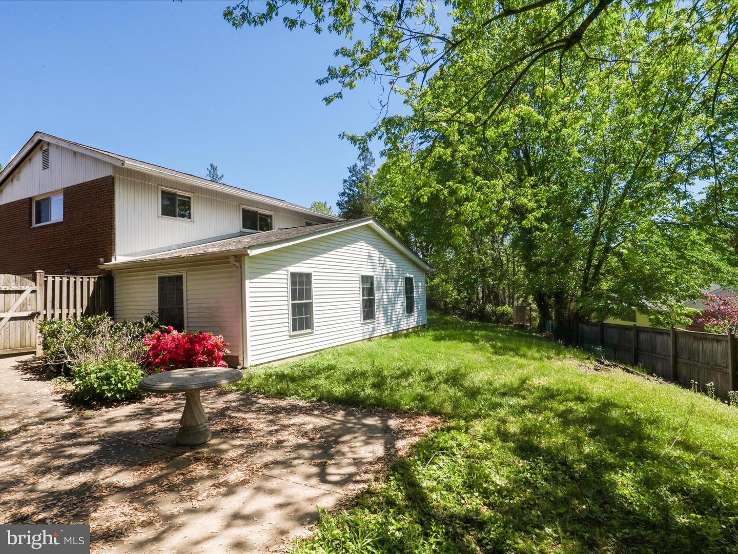 5609 8TH PL N, ARLINGTON, Virginia 22205, 6 Bedrooms Bedrooms, ,3 BathroomsBathrooms,Residential,For sale,5609 8TH PL N,VAAR2056798 MLS # VAAR2056798