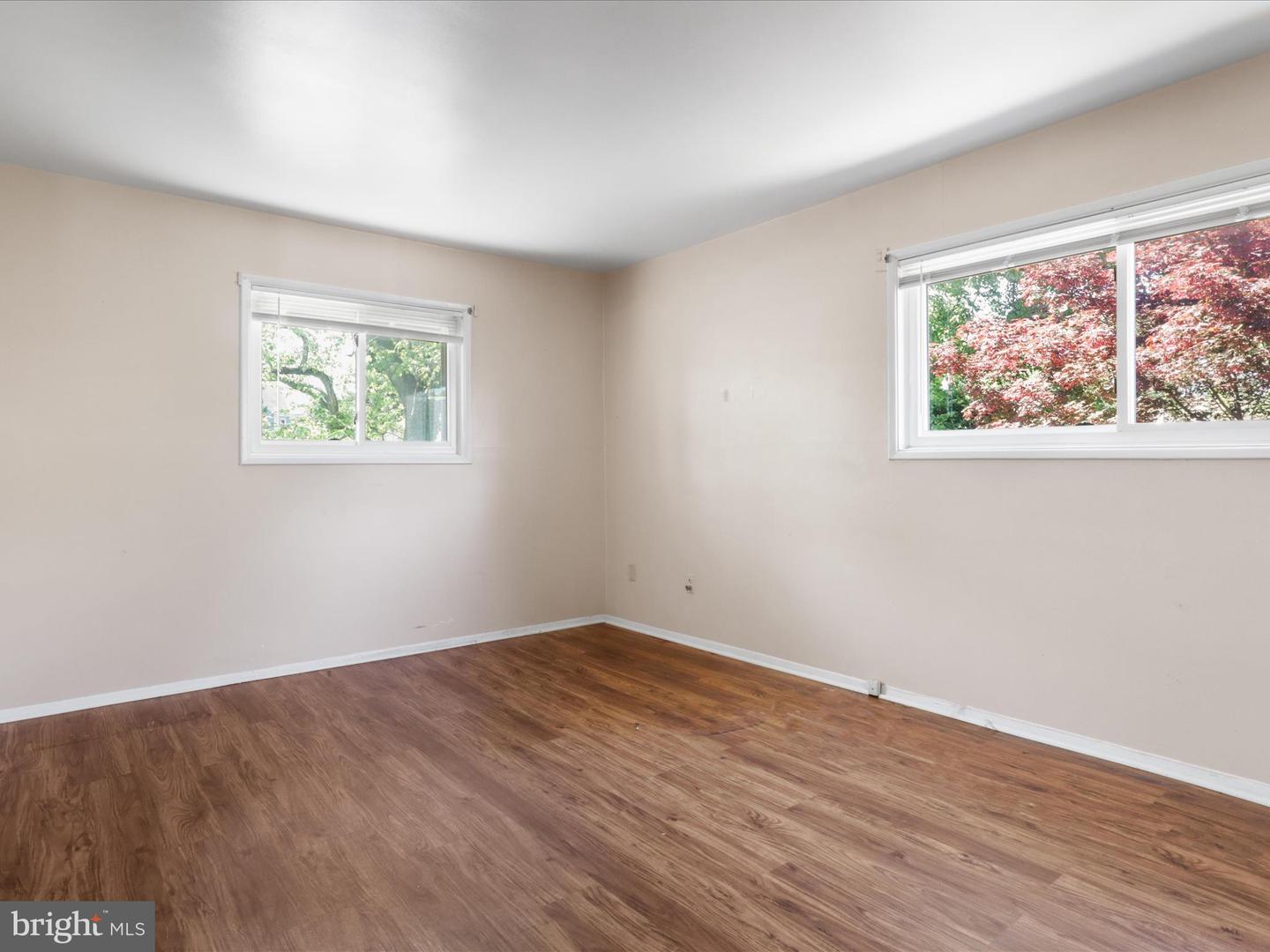 5609 8TH PL N, ARLINGTON, Virginia 22205, 6 Bedrooms Bedrooms, ,3 BathroomsBathrooms,Residential,For sale,5609 8TH PL N,VAAR2056798 MLS # VAAR2056798