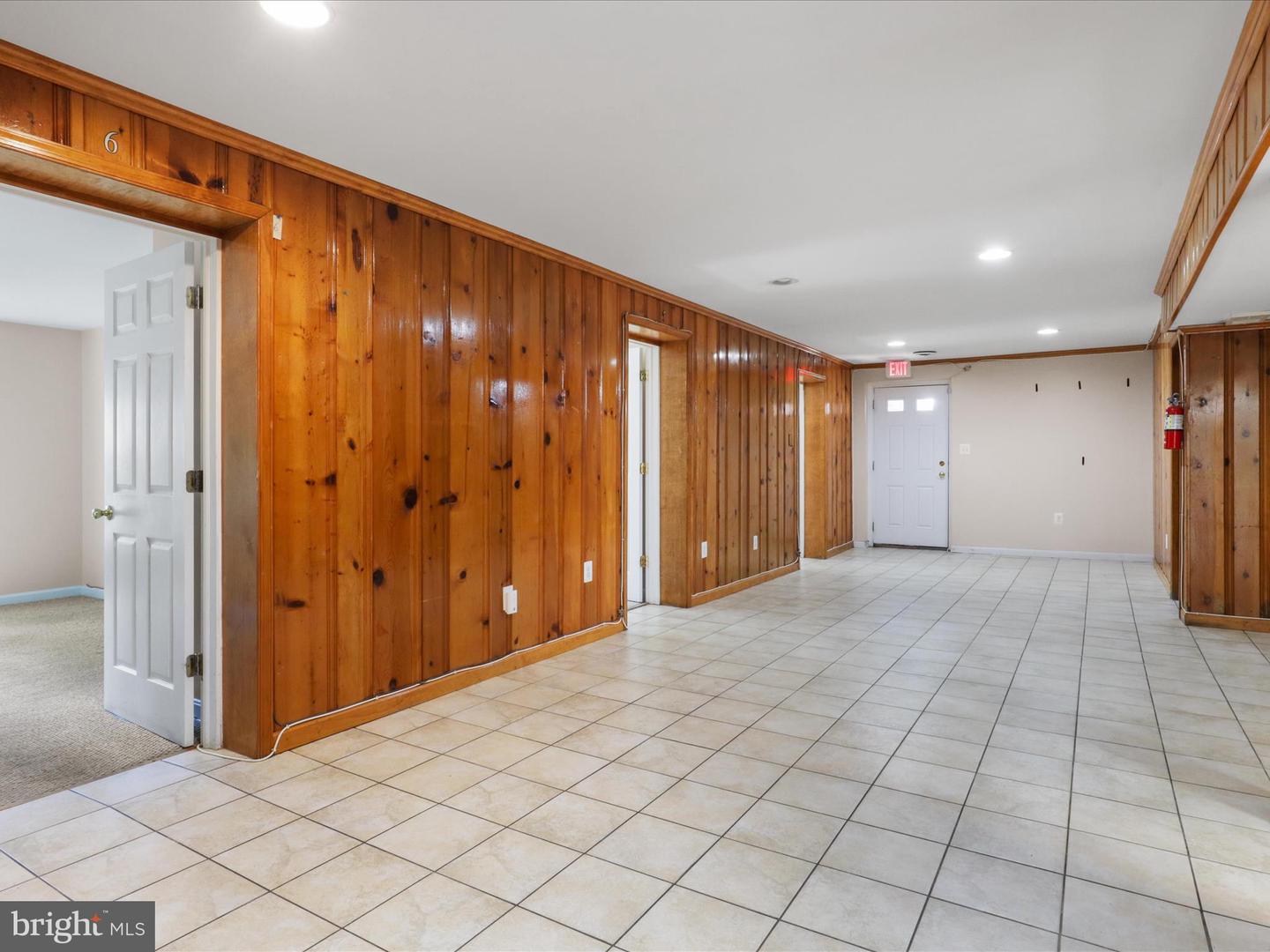5609 8TH PL N, ARLINGTON, Virginia 22205, 6 Bedrooms Bedrooms, ,3 BathroomsBathrooms,Residential,For sale,5609 8TH PL N,VAAR2056798 MLS # VAAR2056798